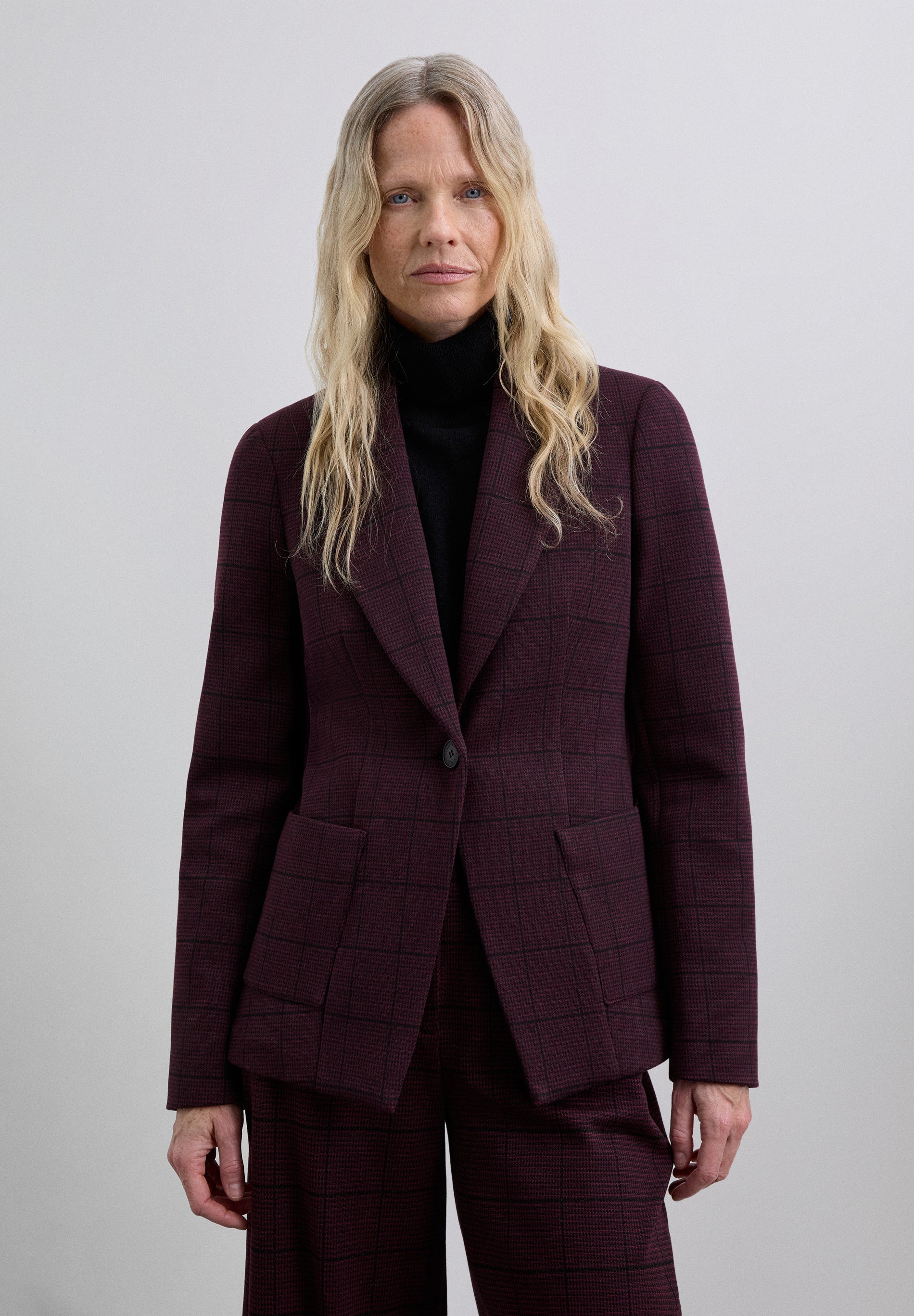 BURGUNDY CHECK BLAZER