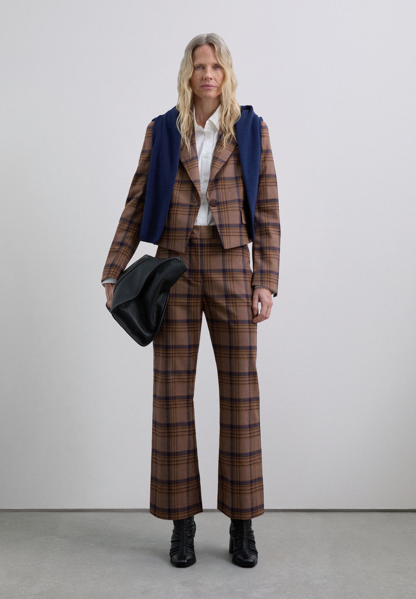 SHORT CHECKED BLAZER