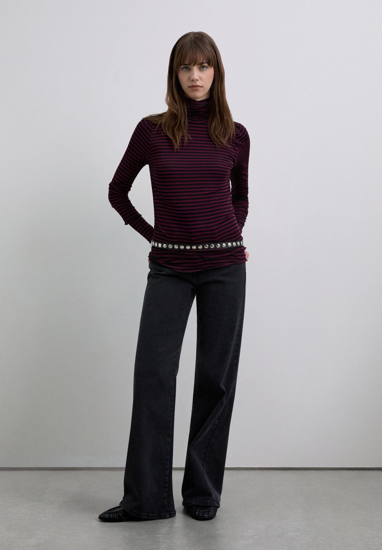 STRIPED LONG SLEEVE T-SHIRT