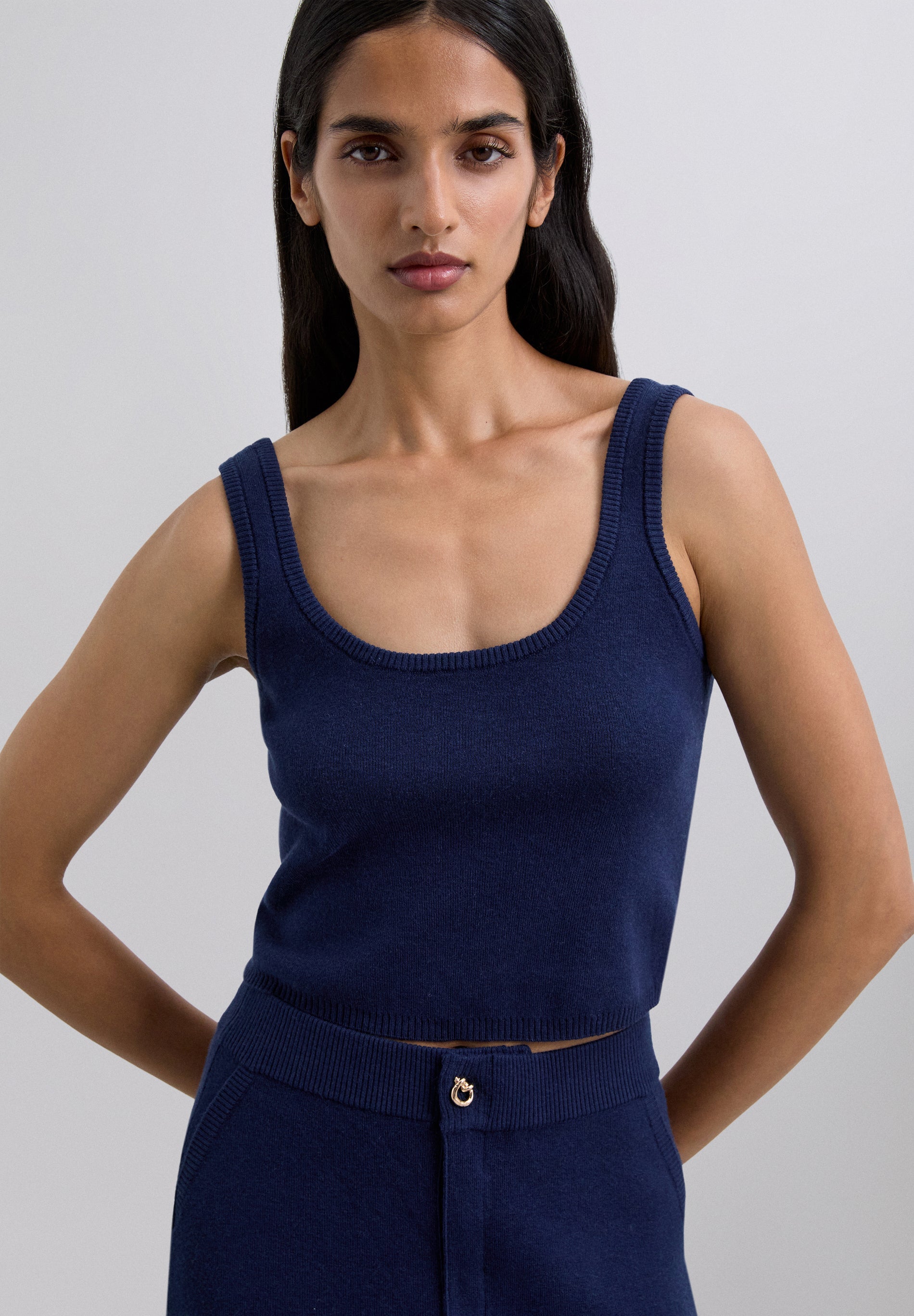 KNIT CROP TOP