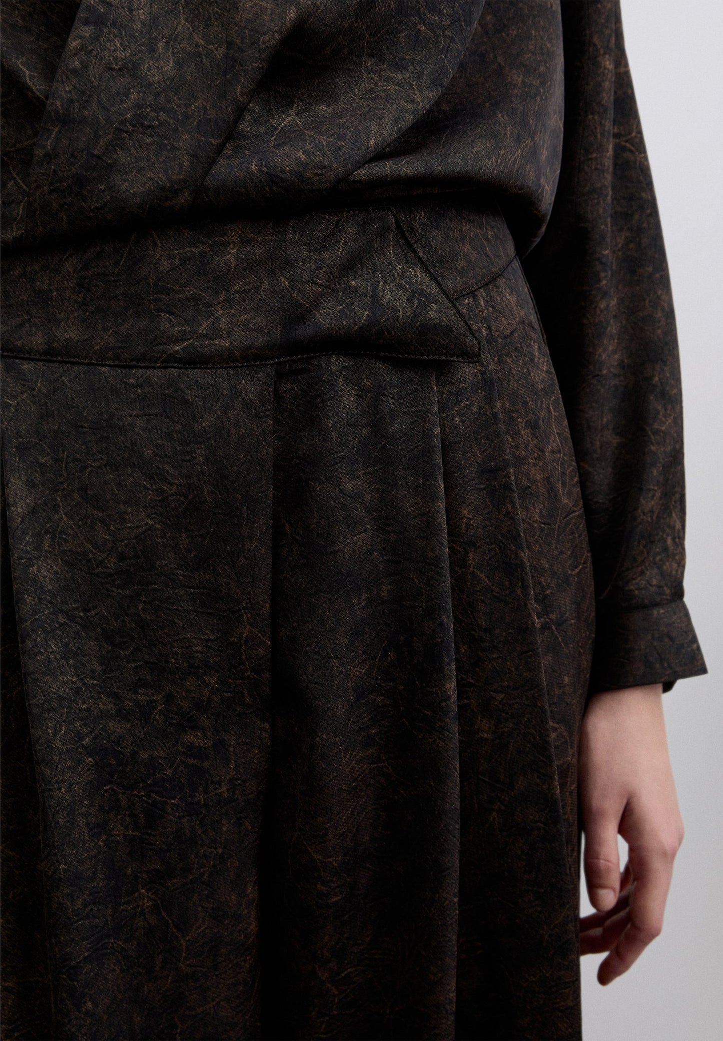 PRINTED SATIN TROUSERS