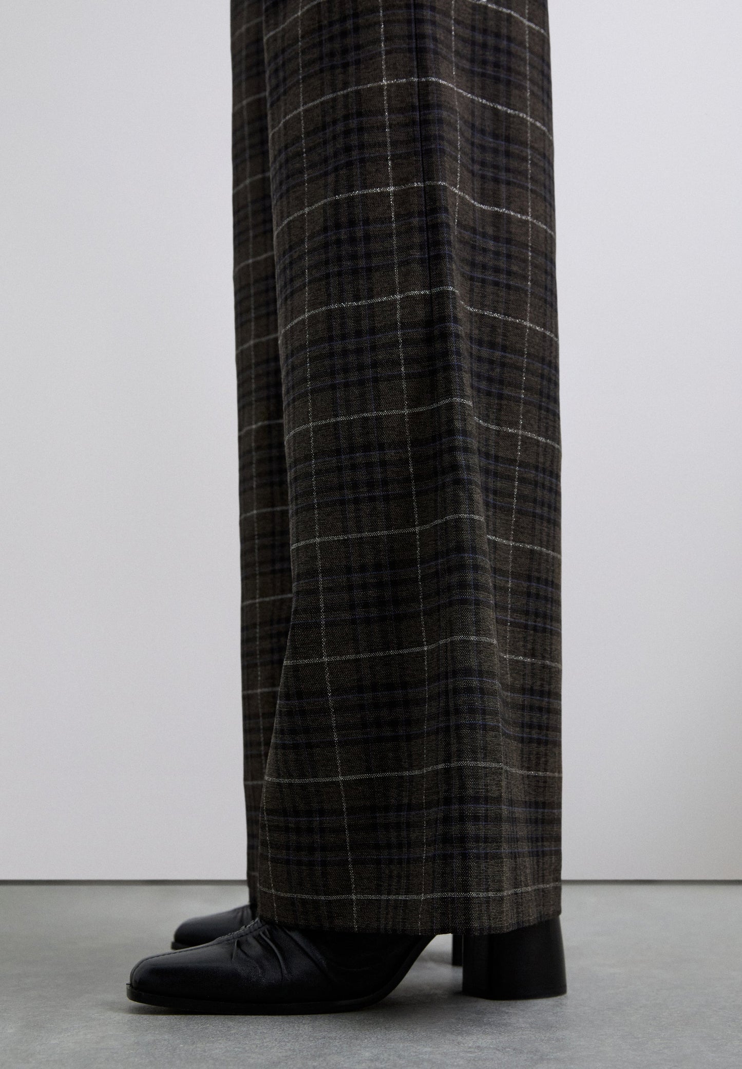 STRAIGHT CHECKED TROUSERS