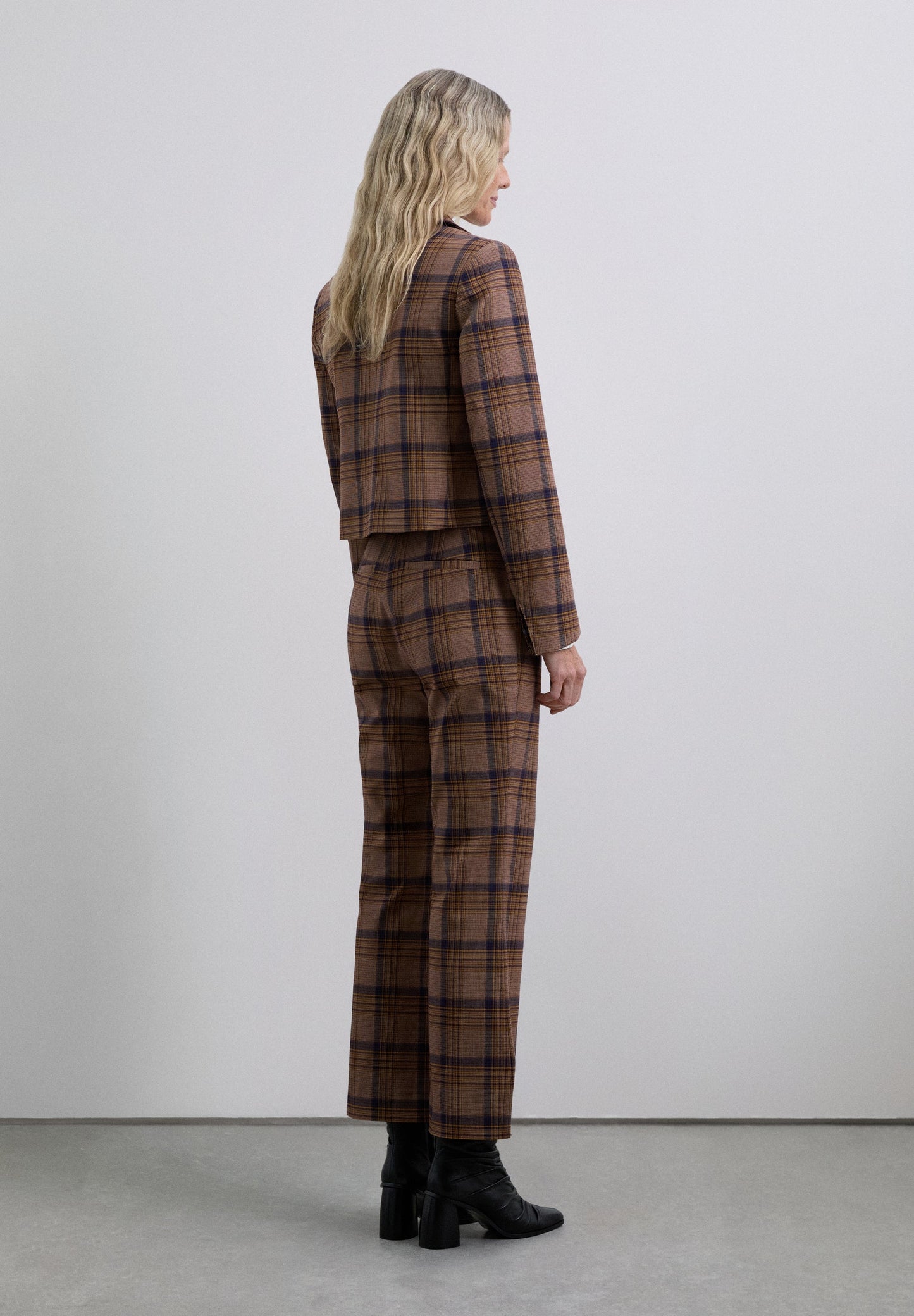 ANKLE FLARE CHECK TROUSERS