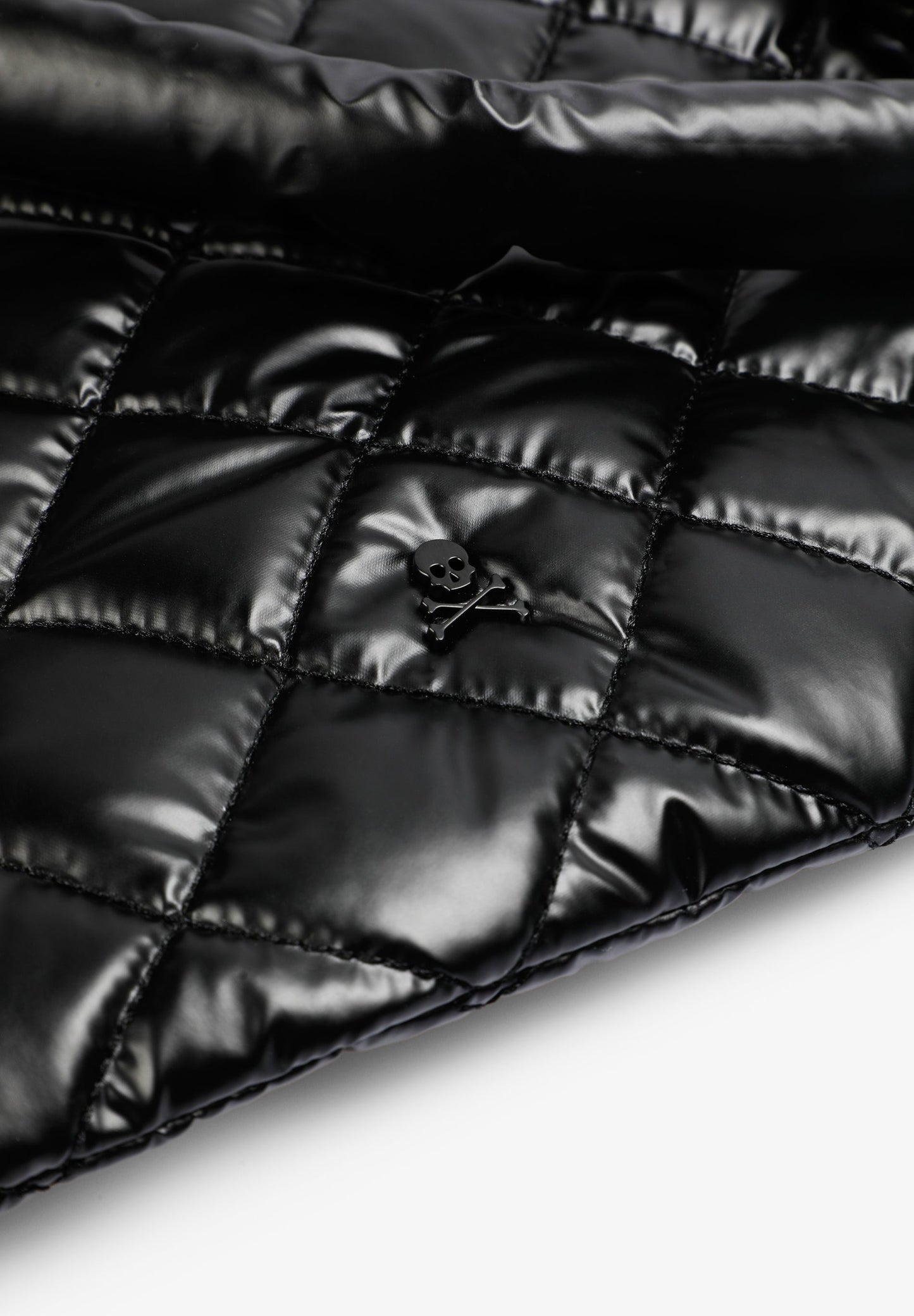 PORTFOLIO ACOLCHADO CALAVERA - Scalpers