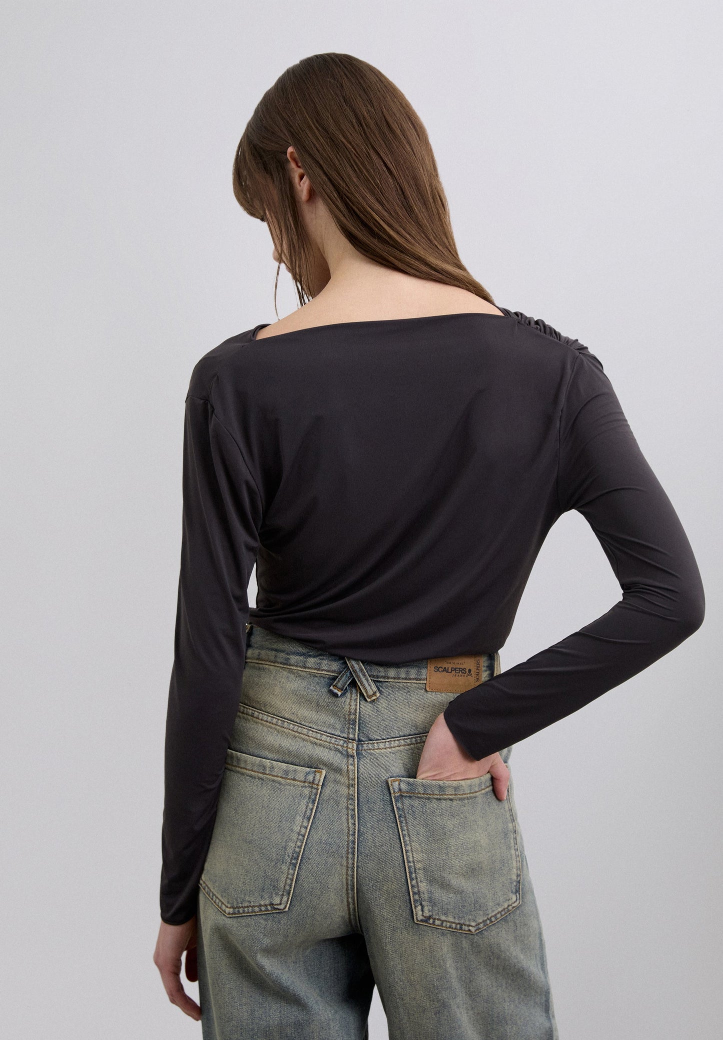 DRAPED NECKLINE T-SHIRT