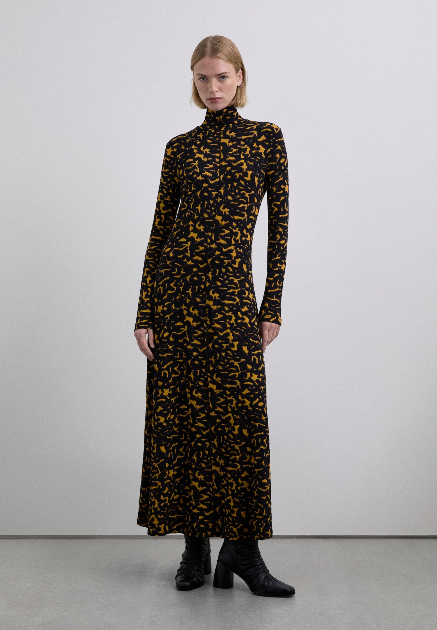 PRINTED HIGH NECK DRESS