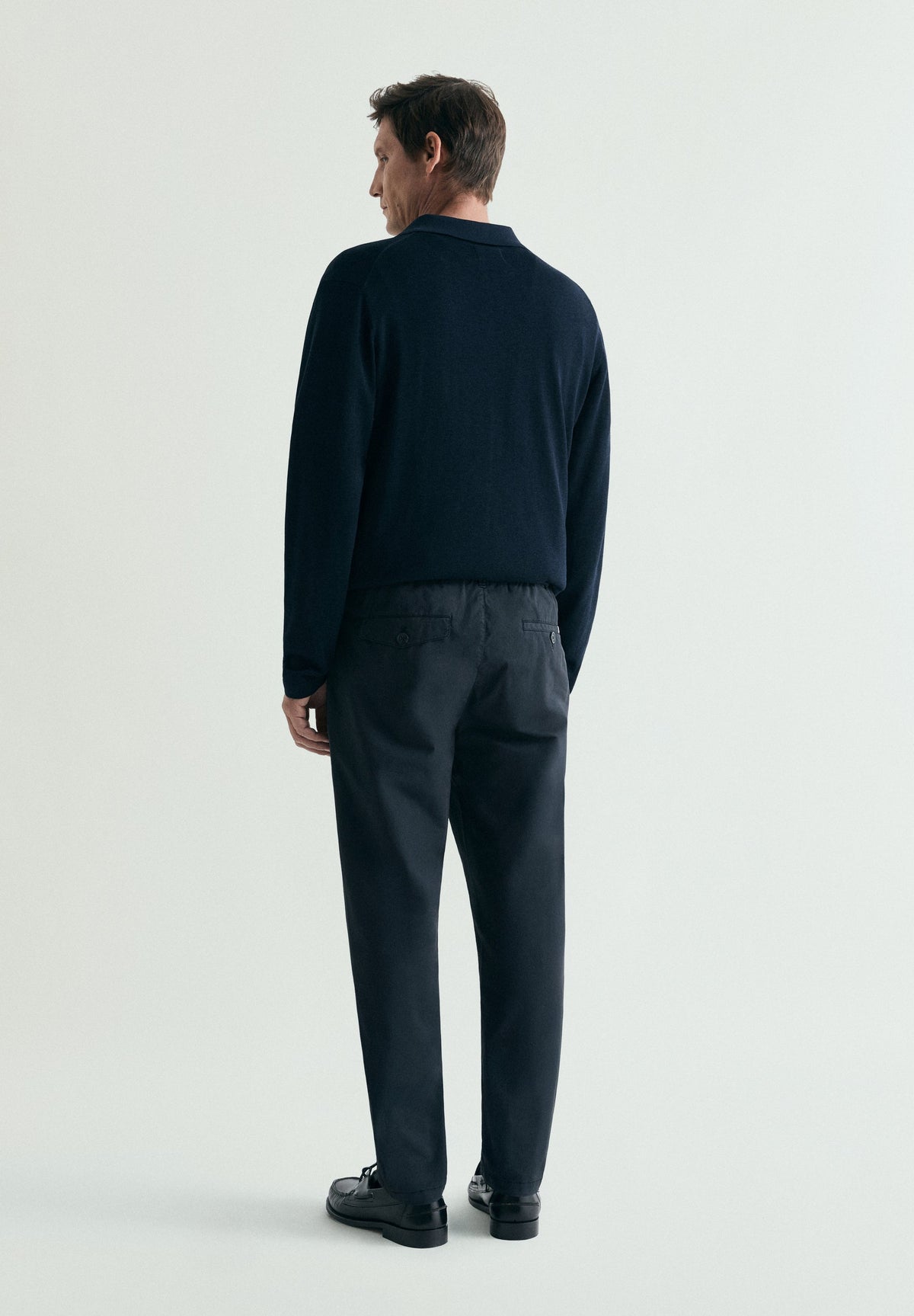 TROUSERS WITH FRONT DARTS