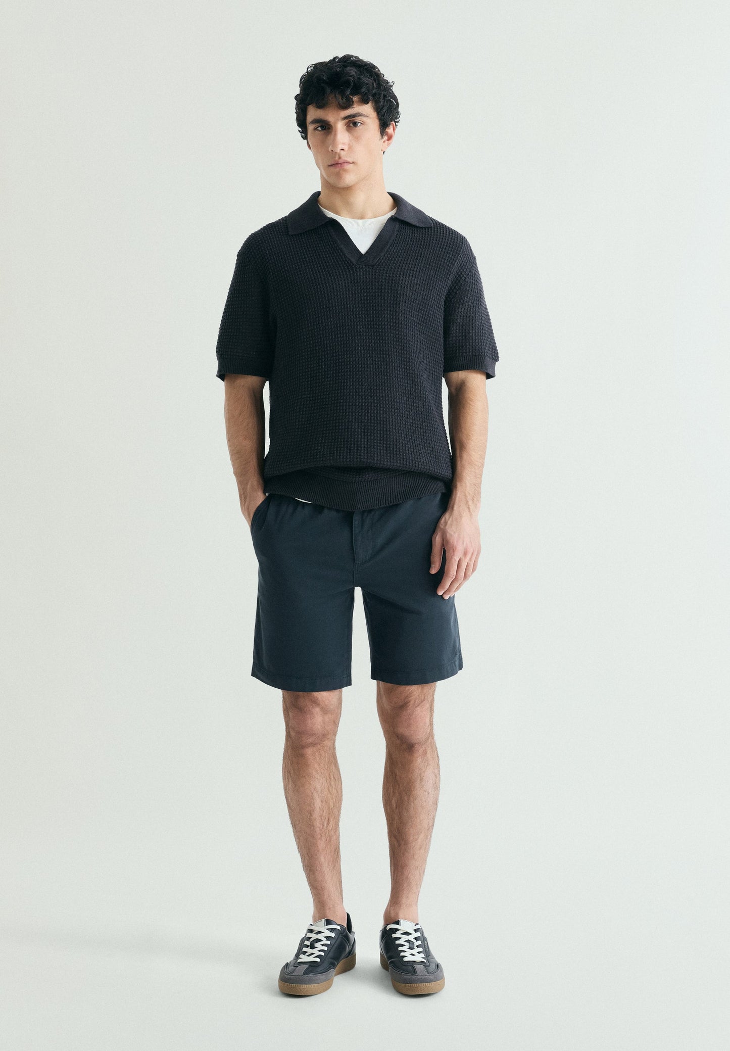BERMUDA SHORTS WITH INNER DRAWSTRING