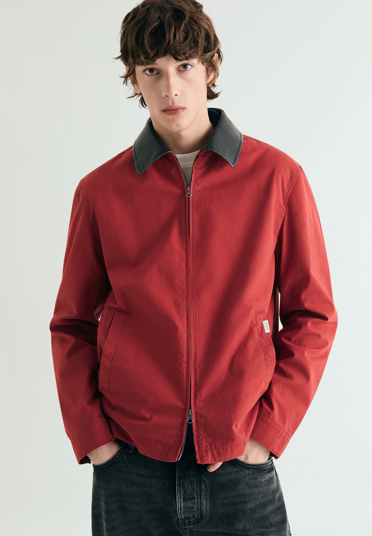 BOMBER JACKET WITH CONTRAST COLLAR