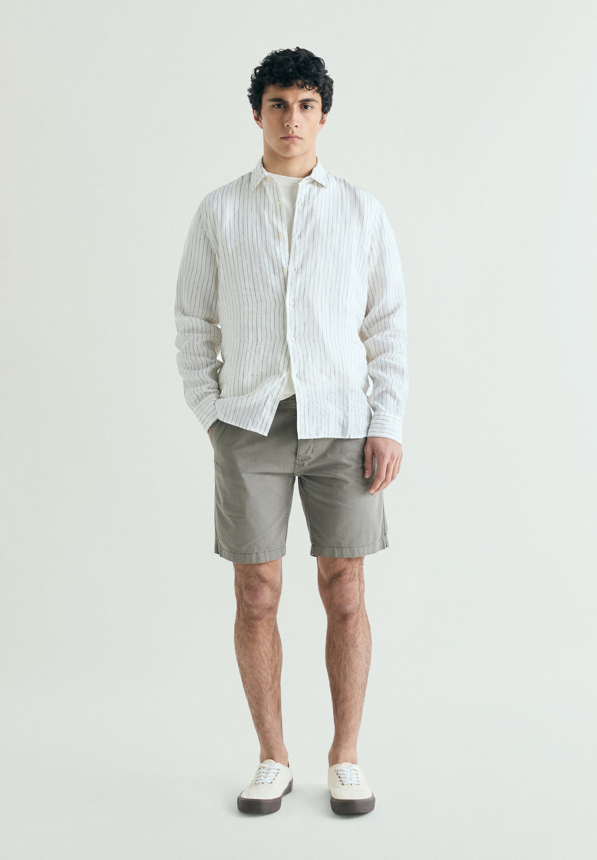 BASIC ORGANIC COTTON BERMUDA SHORTS