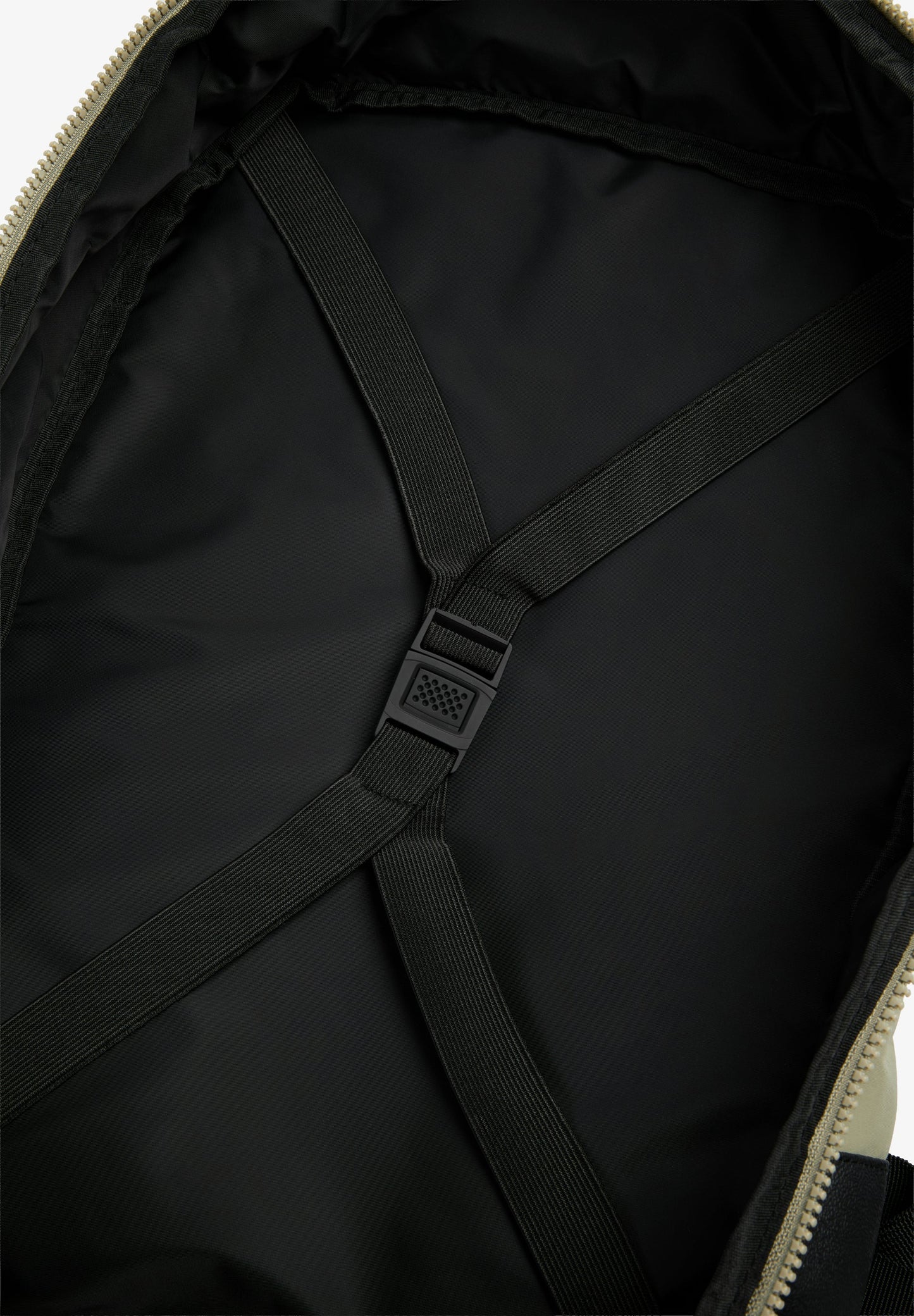 SKULL TRAVEL BACKPACK