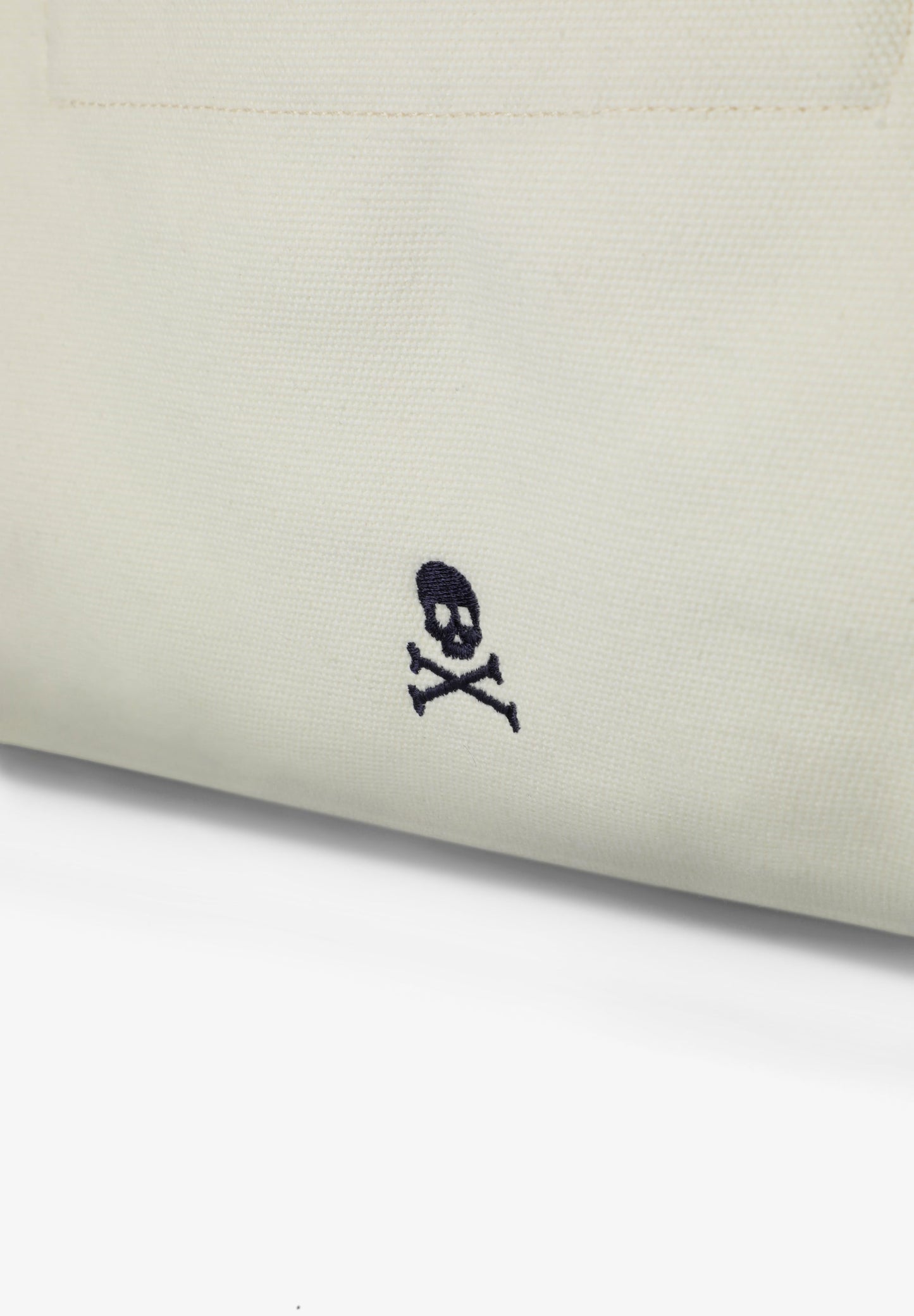 CONTRAST TRAVEL BAG