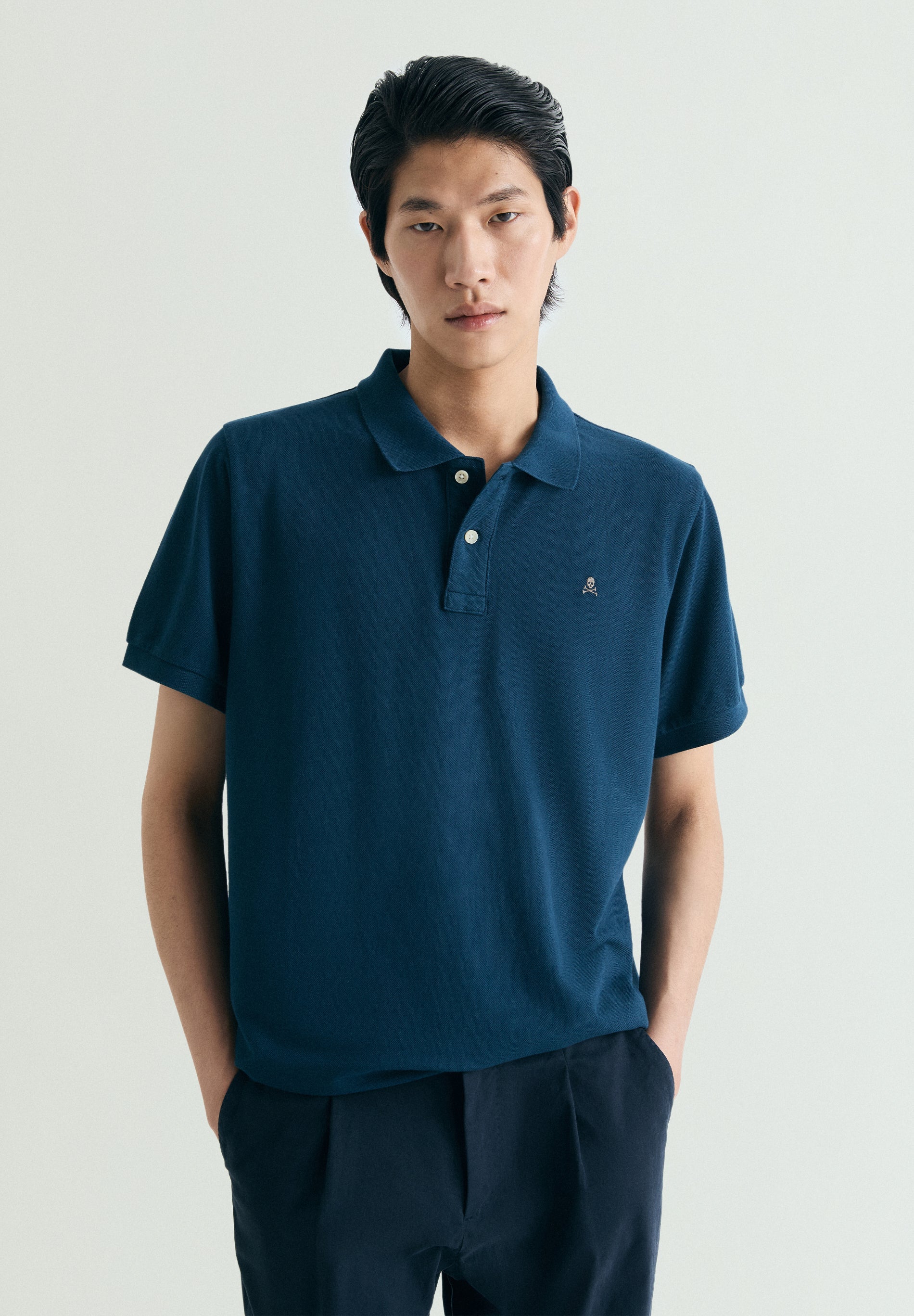 PIQUÉ POLO SHIRT WITH CONTRAST EMBROIDERY