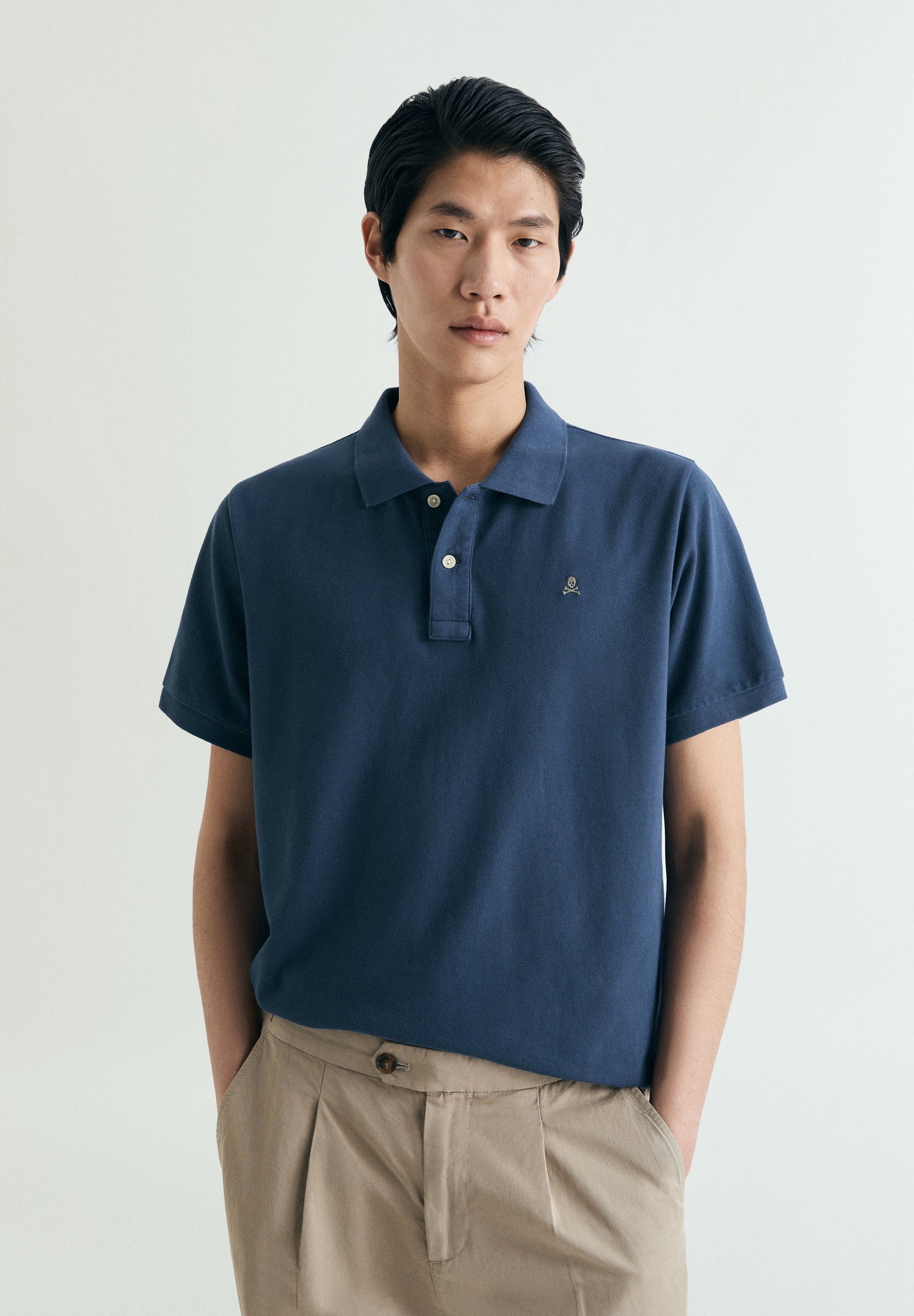 PIQUÉ POLO SHIRT WITH CONTRAST EMBROIDERY