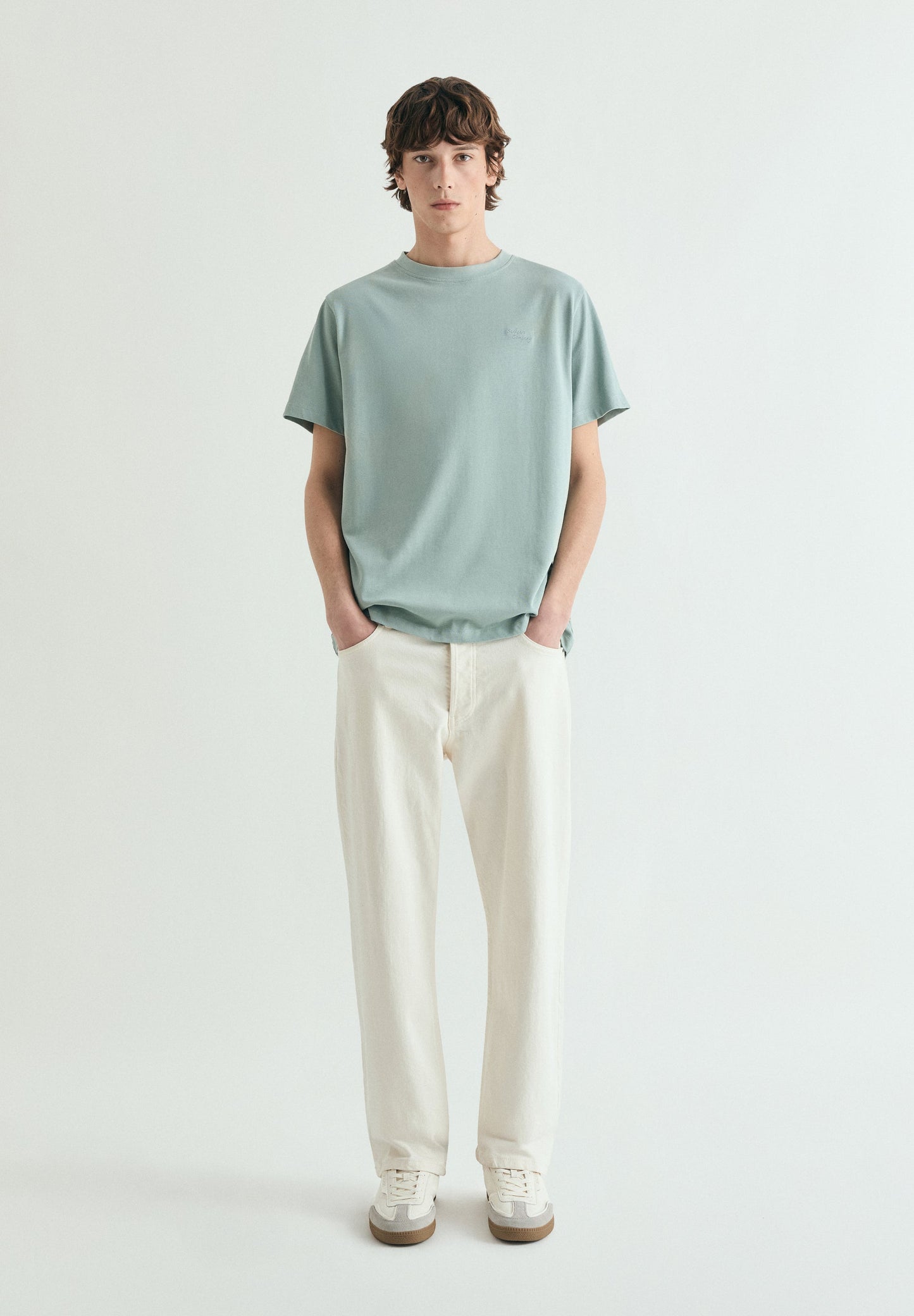 MEDIUM WEIGHT EMBROIDERED T-SHIRT