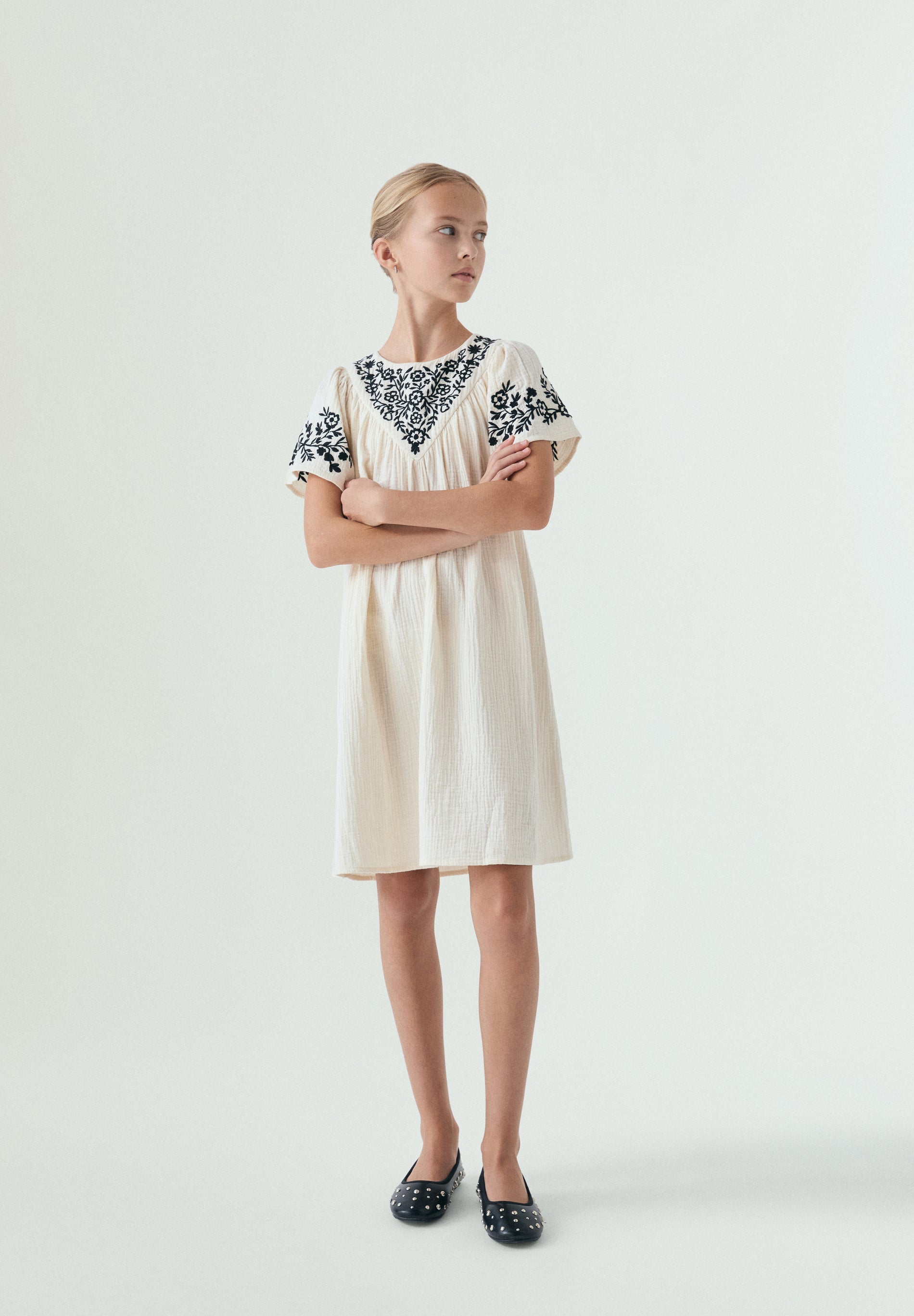 CONTRAST EMBROIDERED DRESS