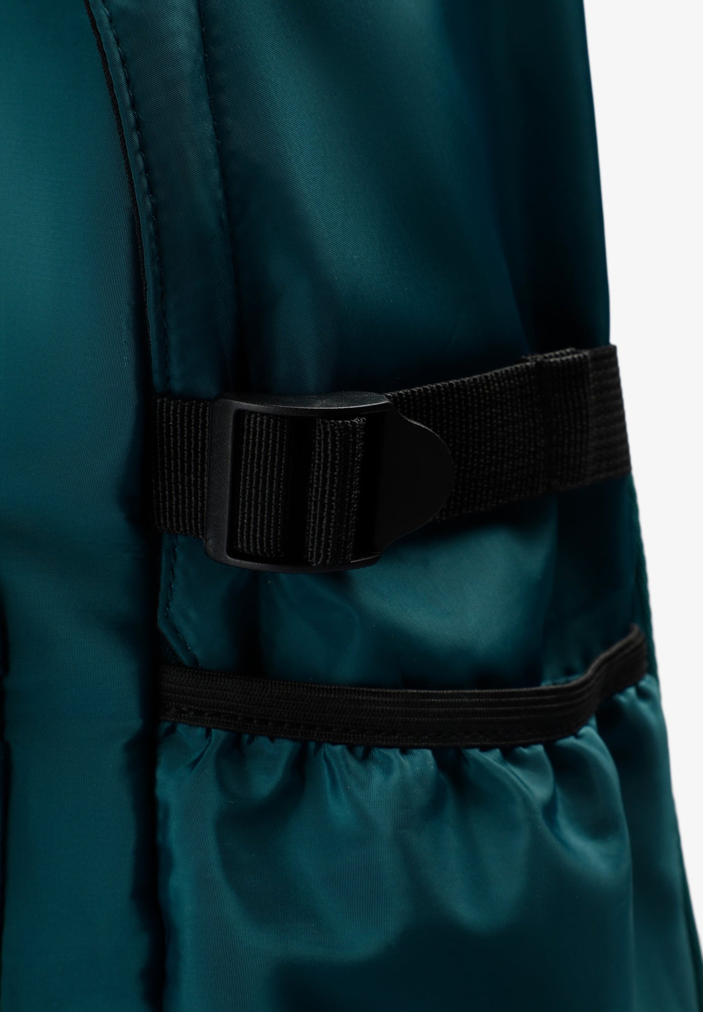 TECHNICAL BACKPACK WITH SKULL