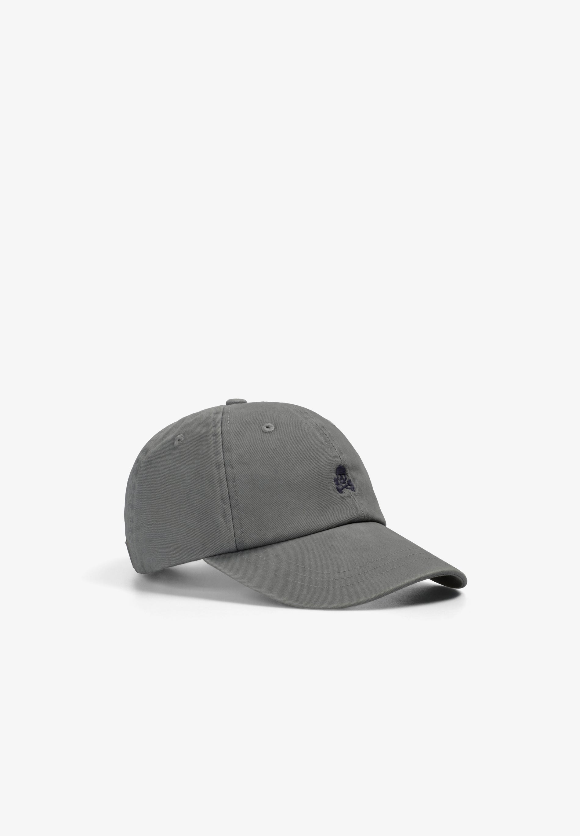 EMBROIDERED SKULL CAP