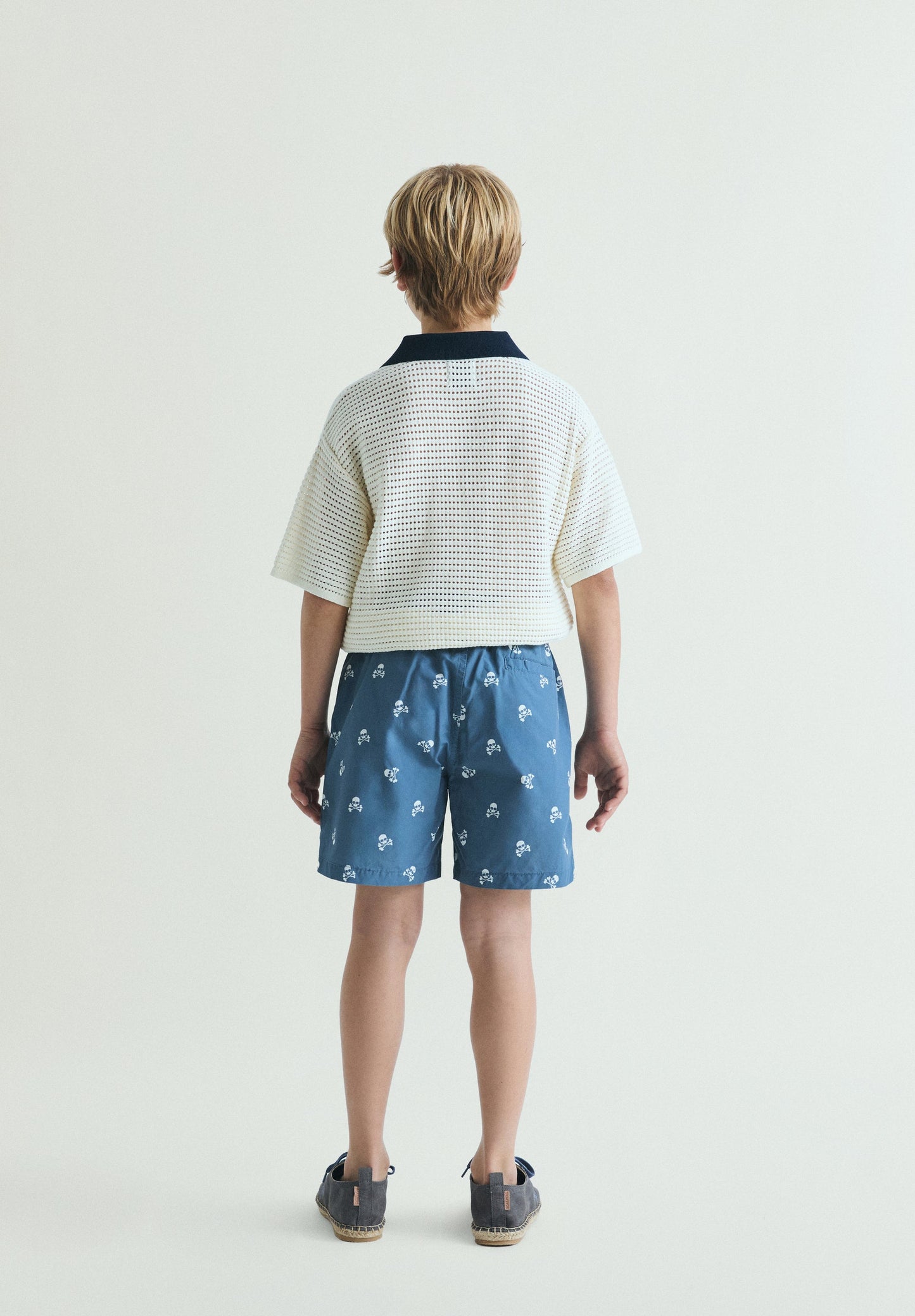CONTRAST SKULL SWIMMING TRUNKS