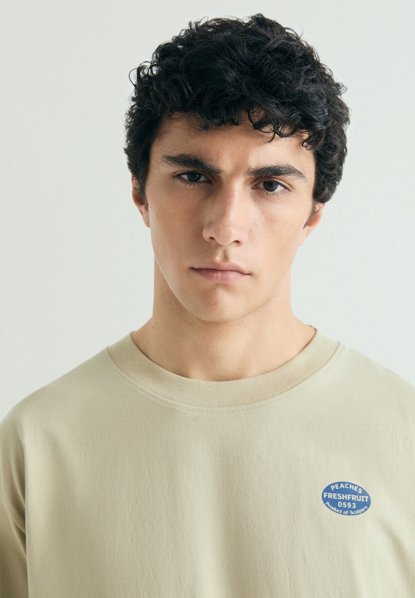 T-SHIRT WITH PRINT ON THE BACK