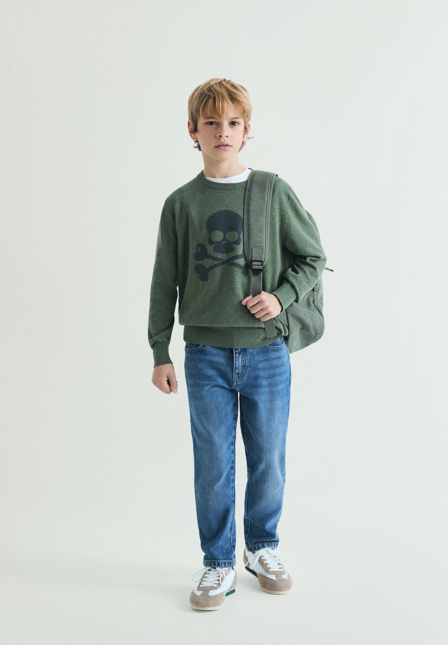 SWEATER WITH CONTRAST SKULL