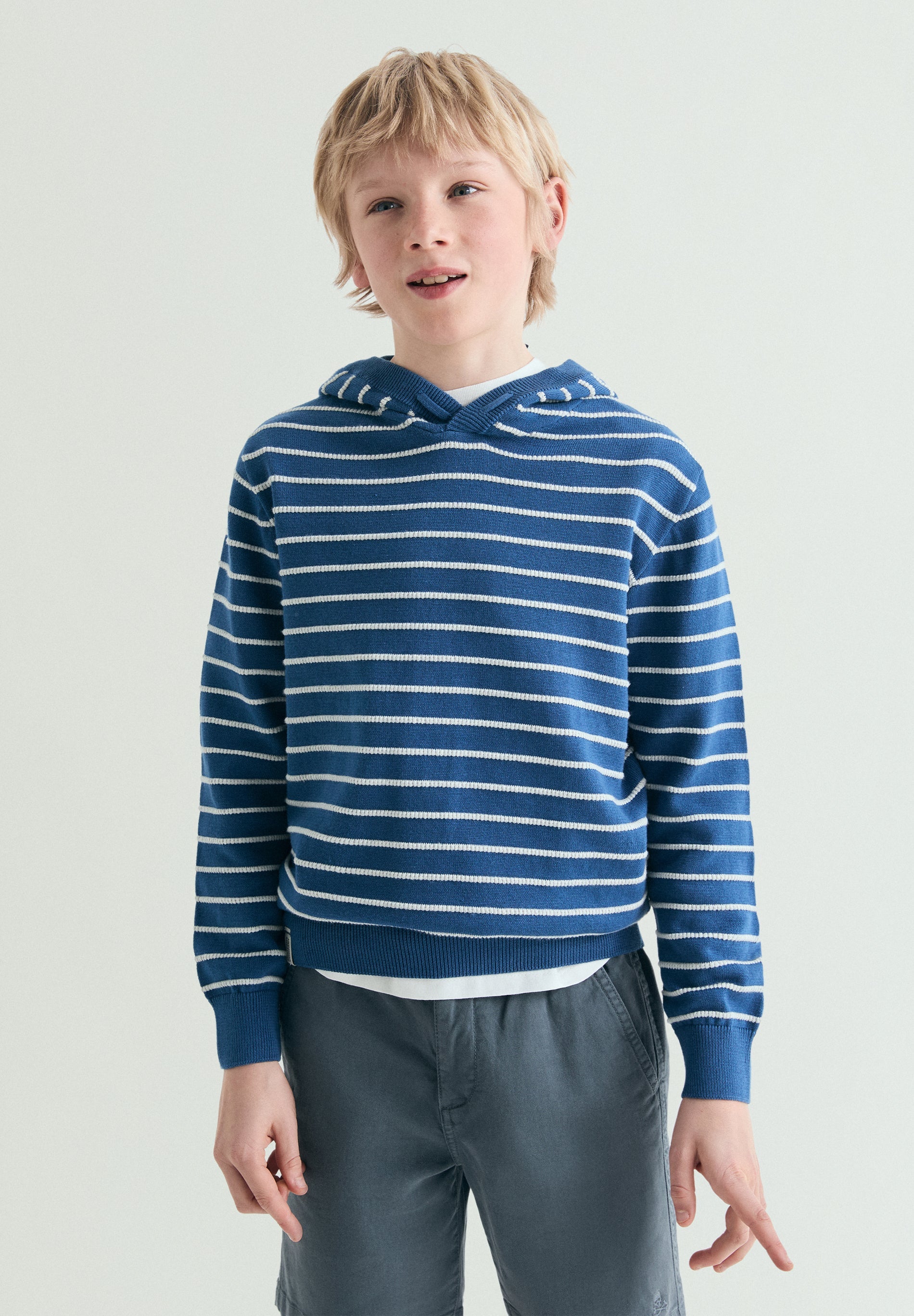FINE KNIT HOODIE