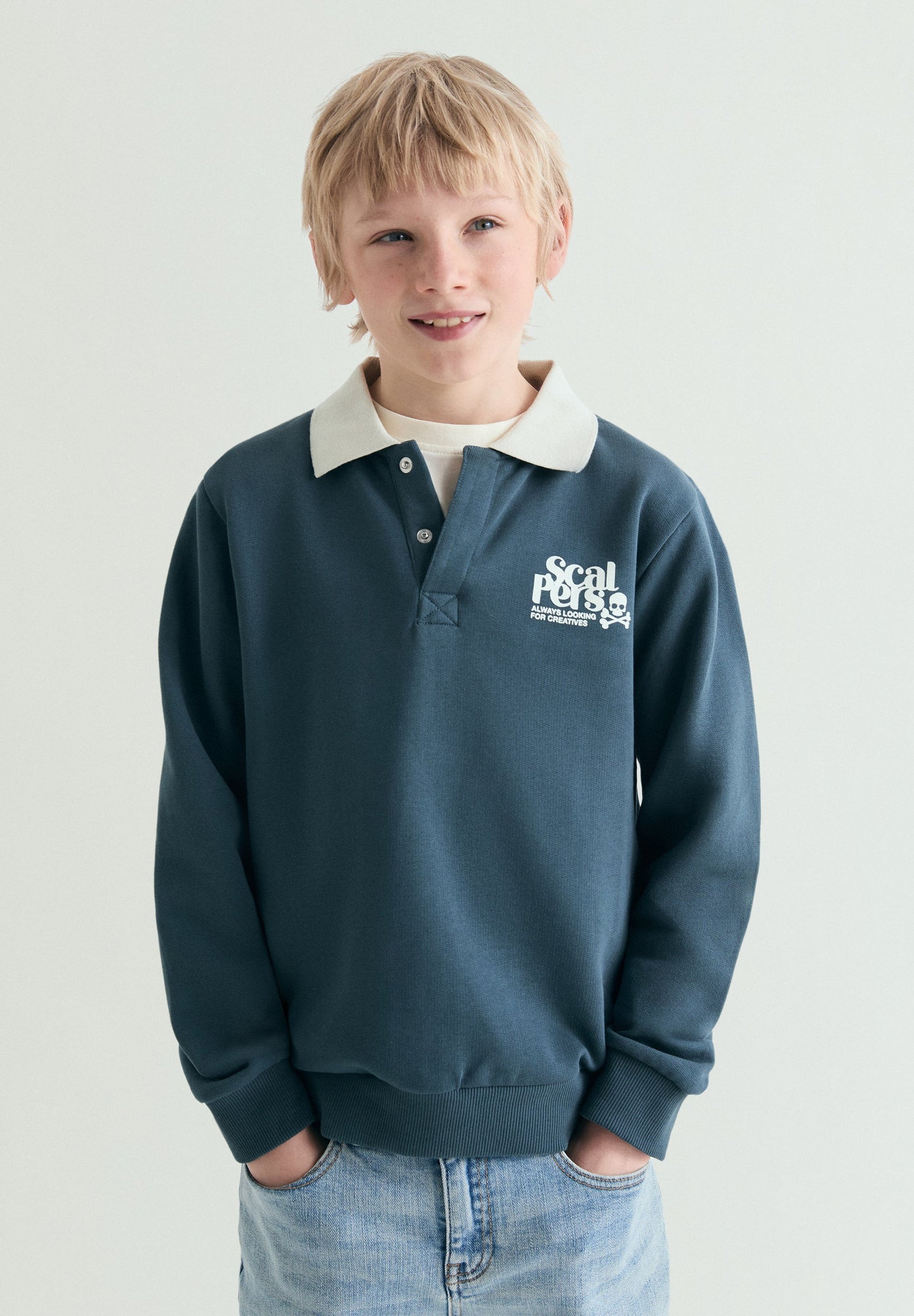 POLO SHIRT-STYLE SWEATSHIRT.