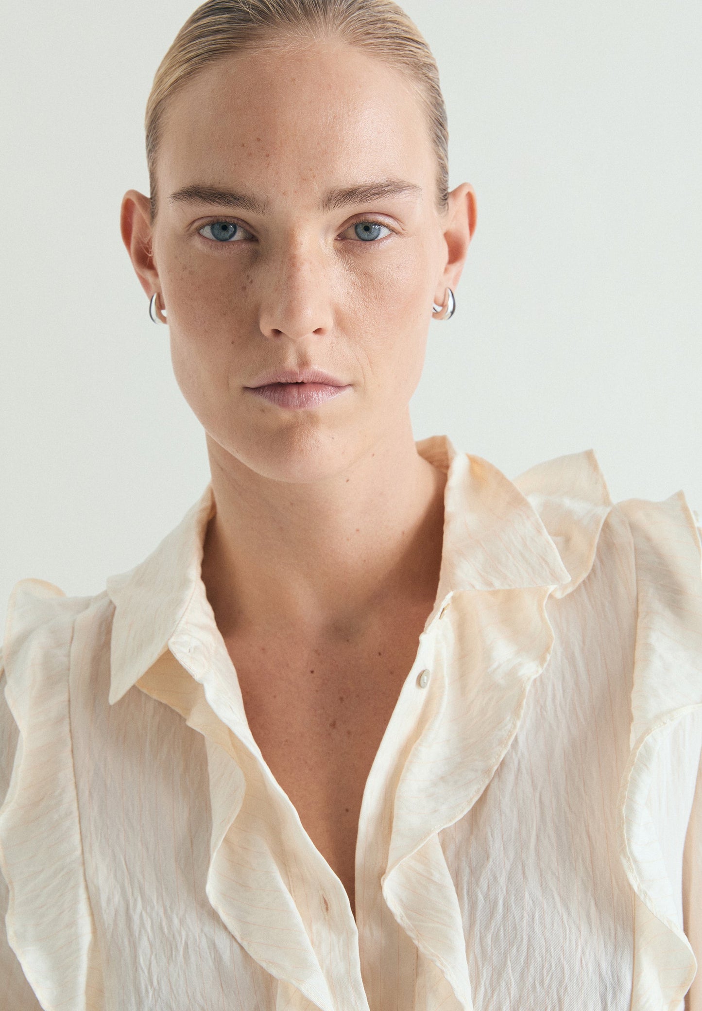 COTTON RUFFLED BLOUSE