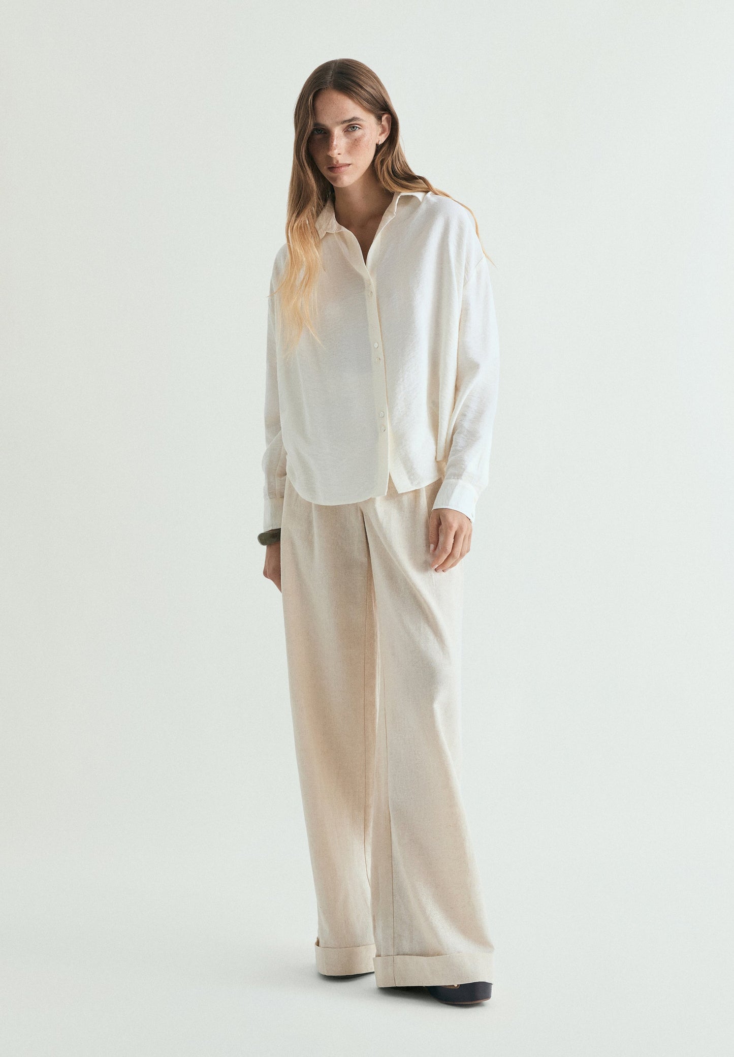 FLOWING PLEATED SHIRT
