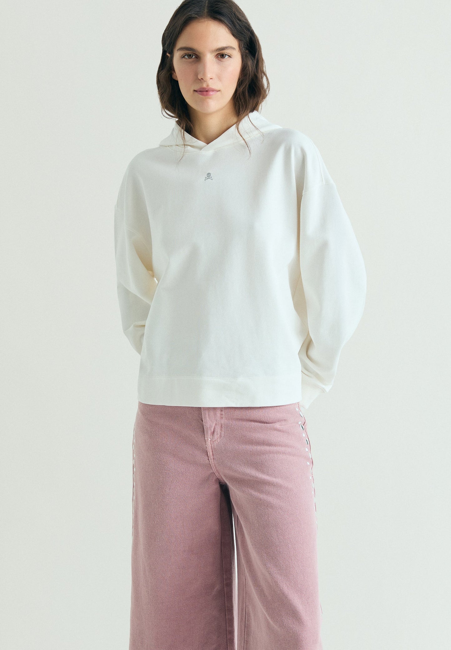 BASIC HOODIE
