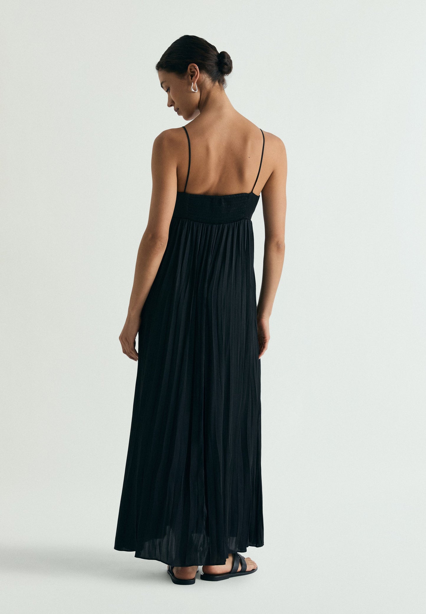 MIDI DRESS WITH FLORAL DETAIL