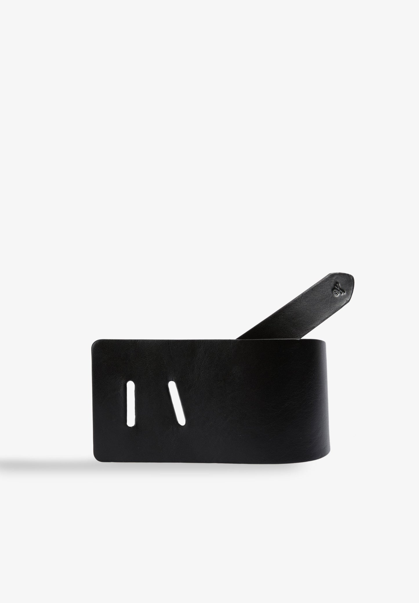 100% LEATHER SASH-STYLE BELT