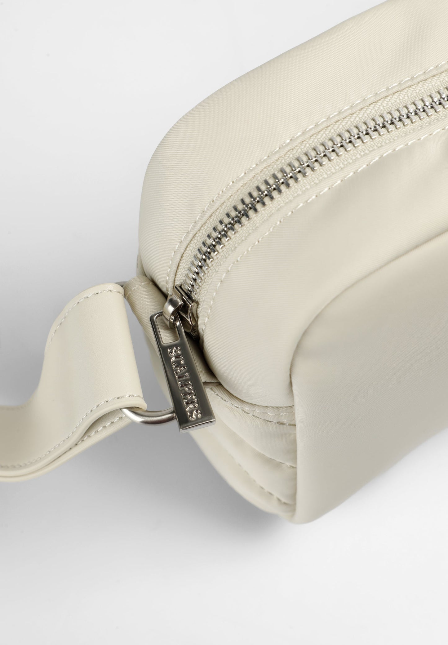 SCNYFABRICQUILTED BAG