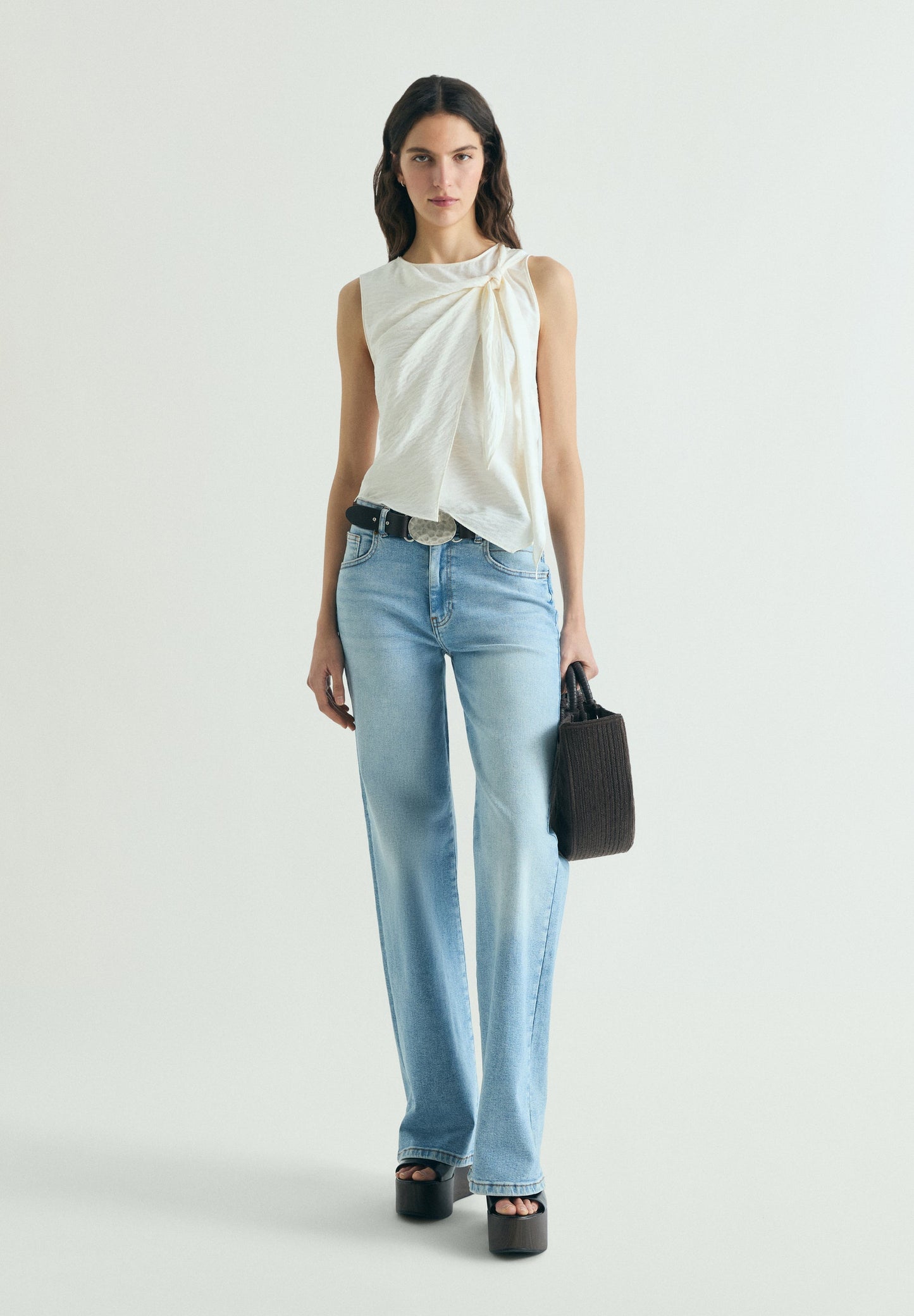 ASYMMETRIC KNOT TOP