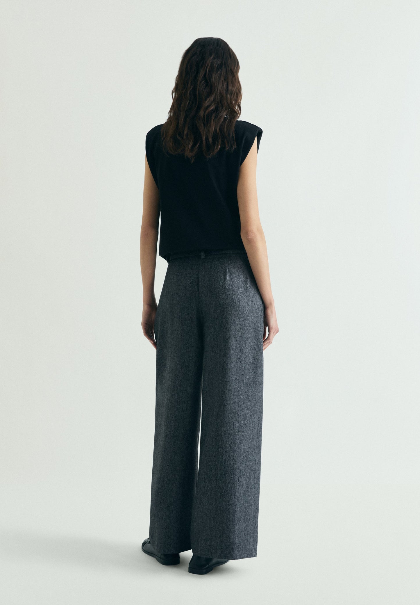 PANTALÓN PINZAS ESPIGA - Scalpers