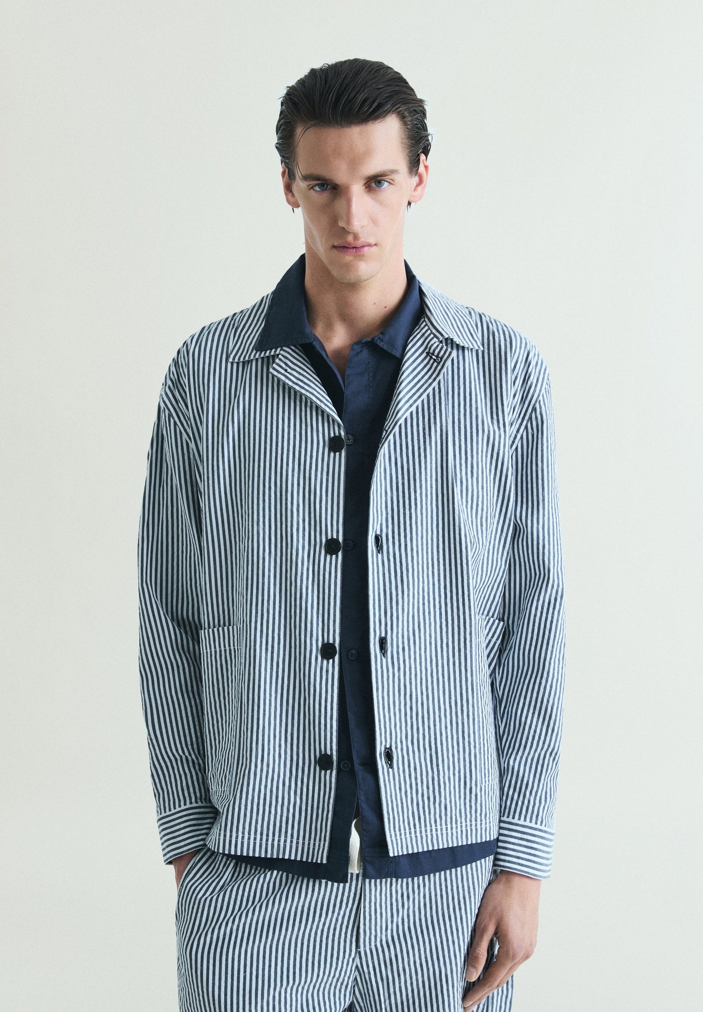 TEXTURED STRIPED OVERSHIRT