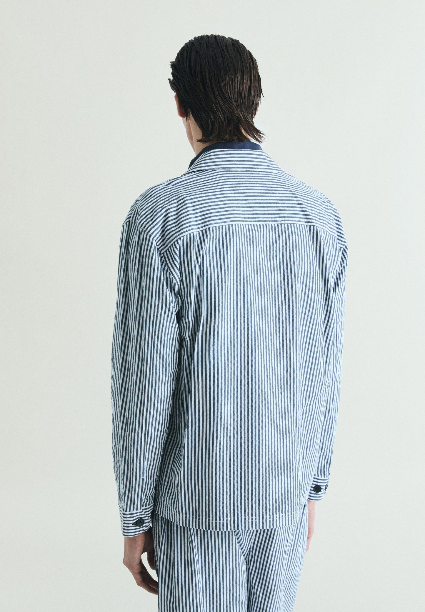 TEXTURED STRIPED OVERSHIRT