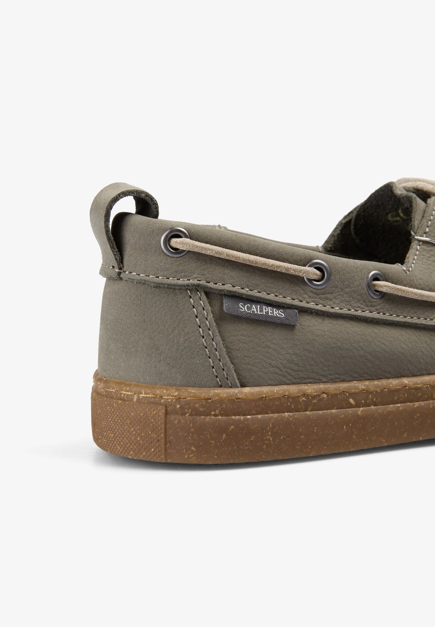 100% RECYCLED LEATHER BOAT SHOES