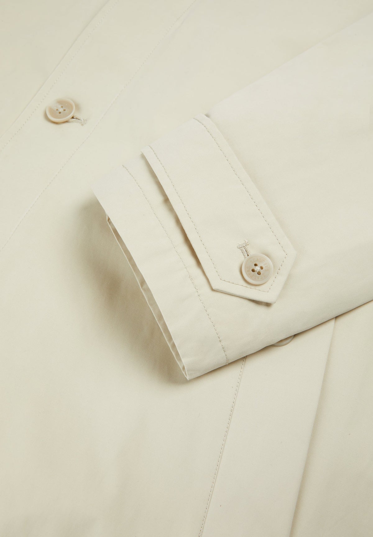 CLASSIC WATER-REPELLENT TRENCH COAT
