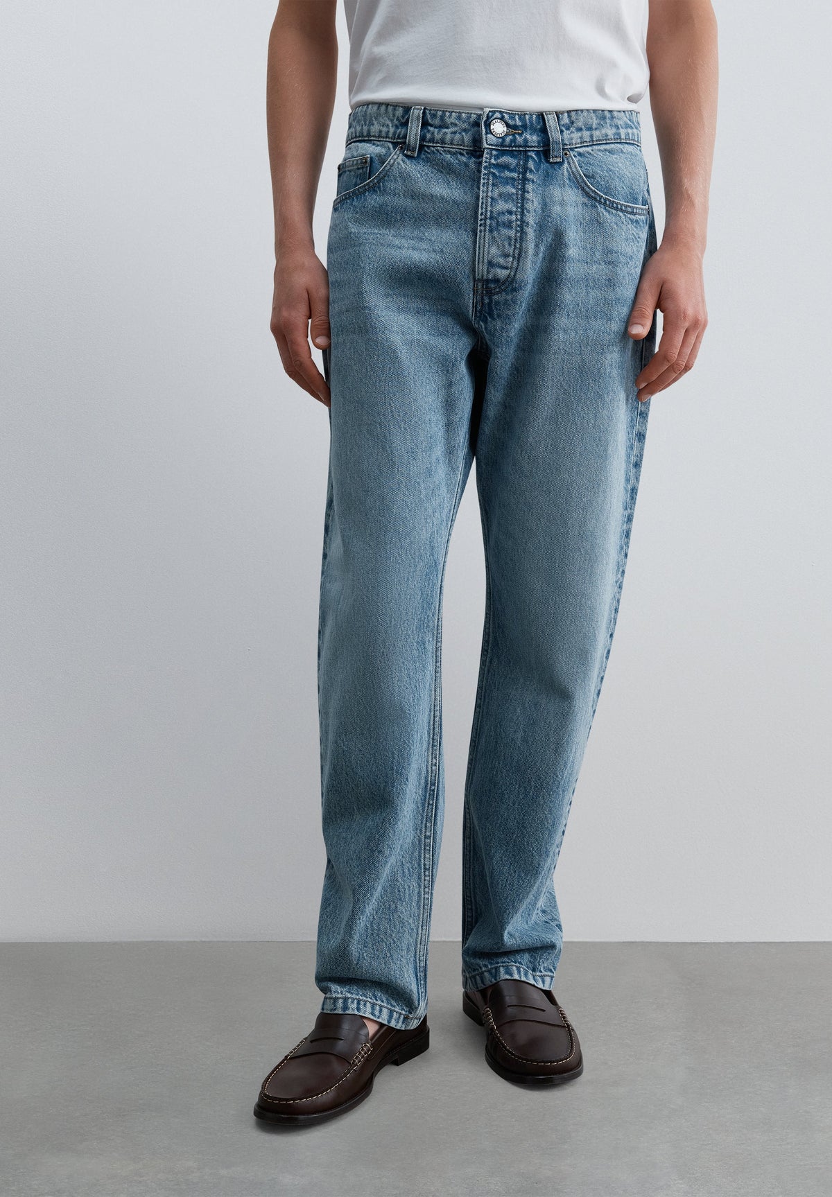 REGULAR FIT JEANS