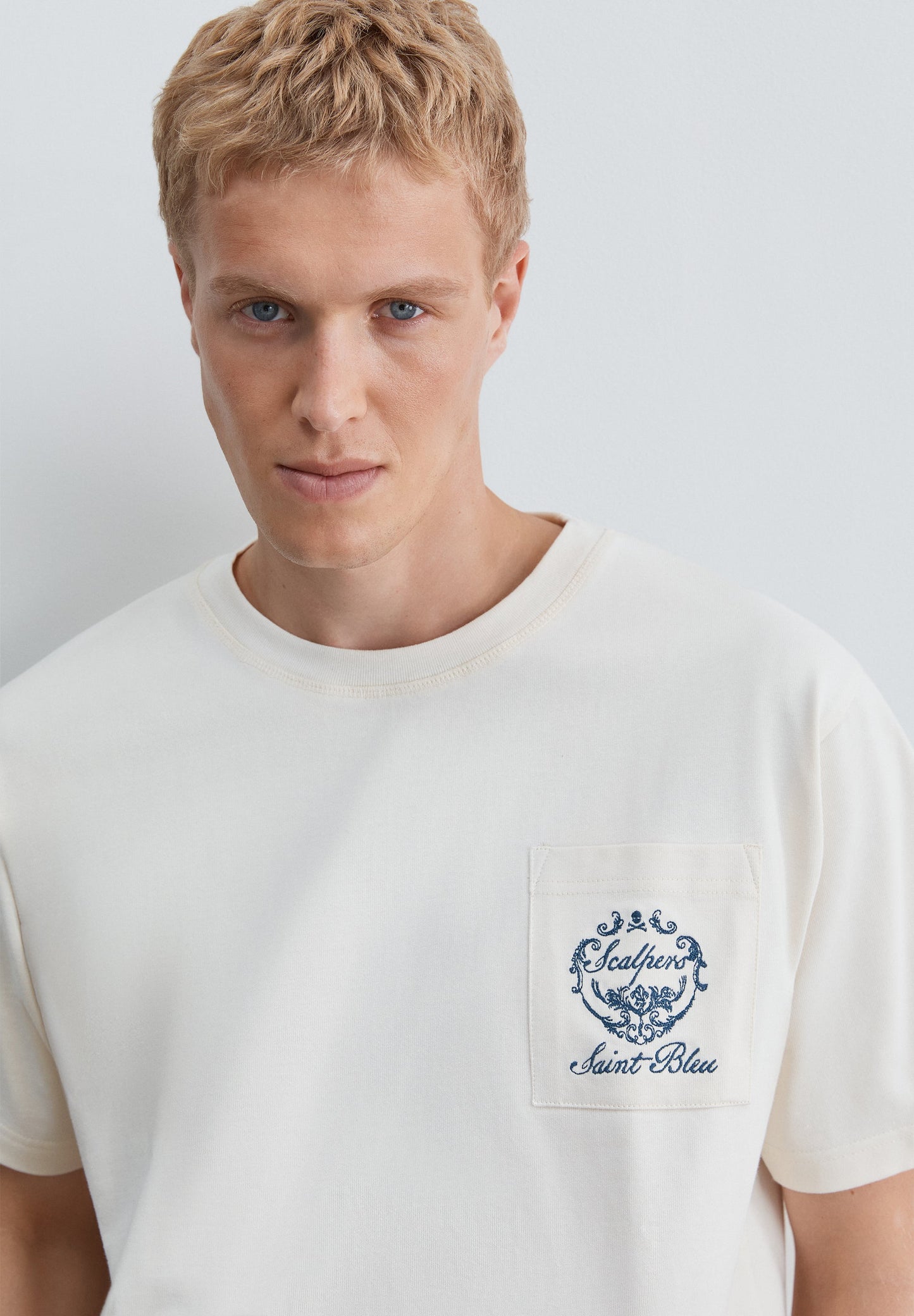SCPOCKET SAINT BLEU TEE