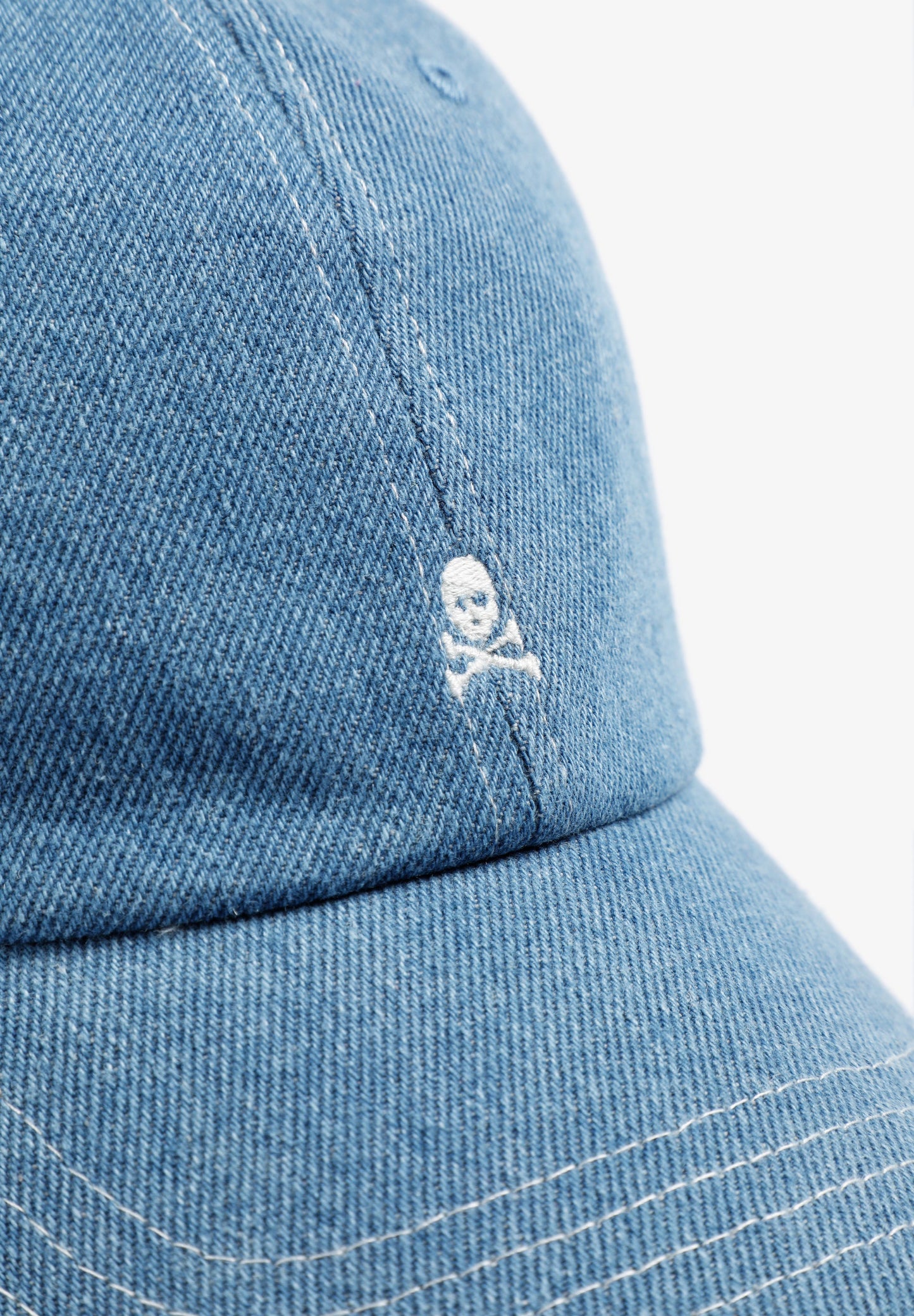 CONTRAST DENIM CAP