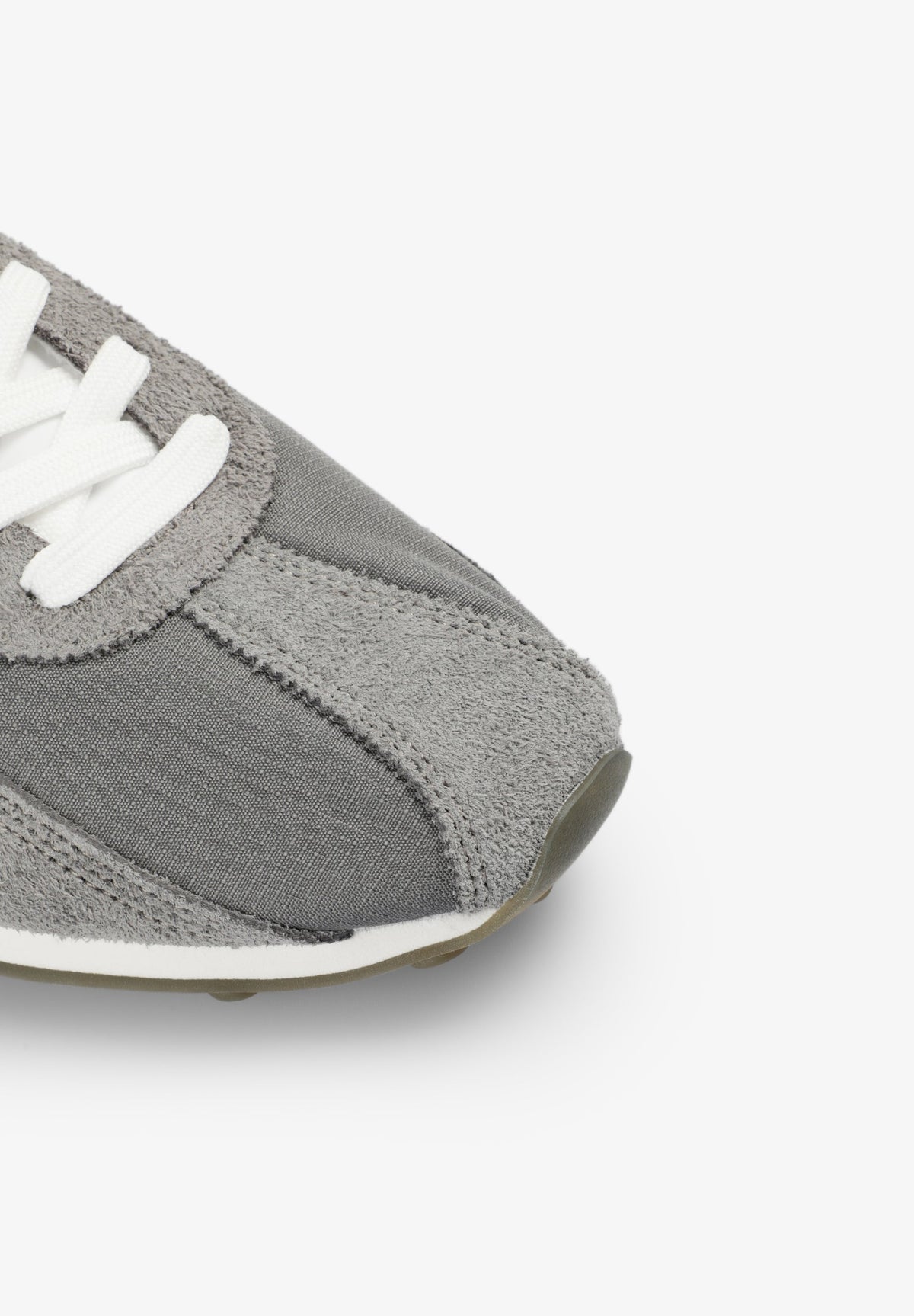 RETRO SKULL SNEAKERS