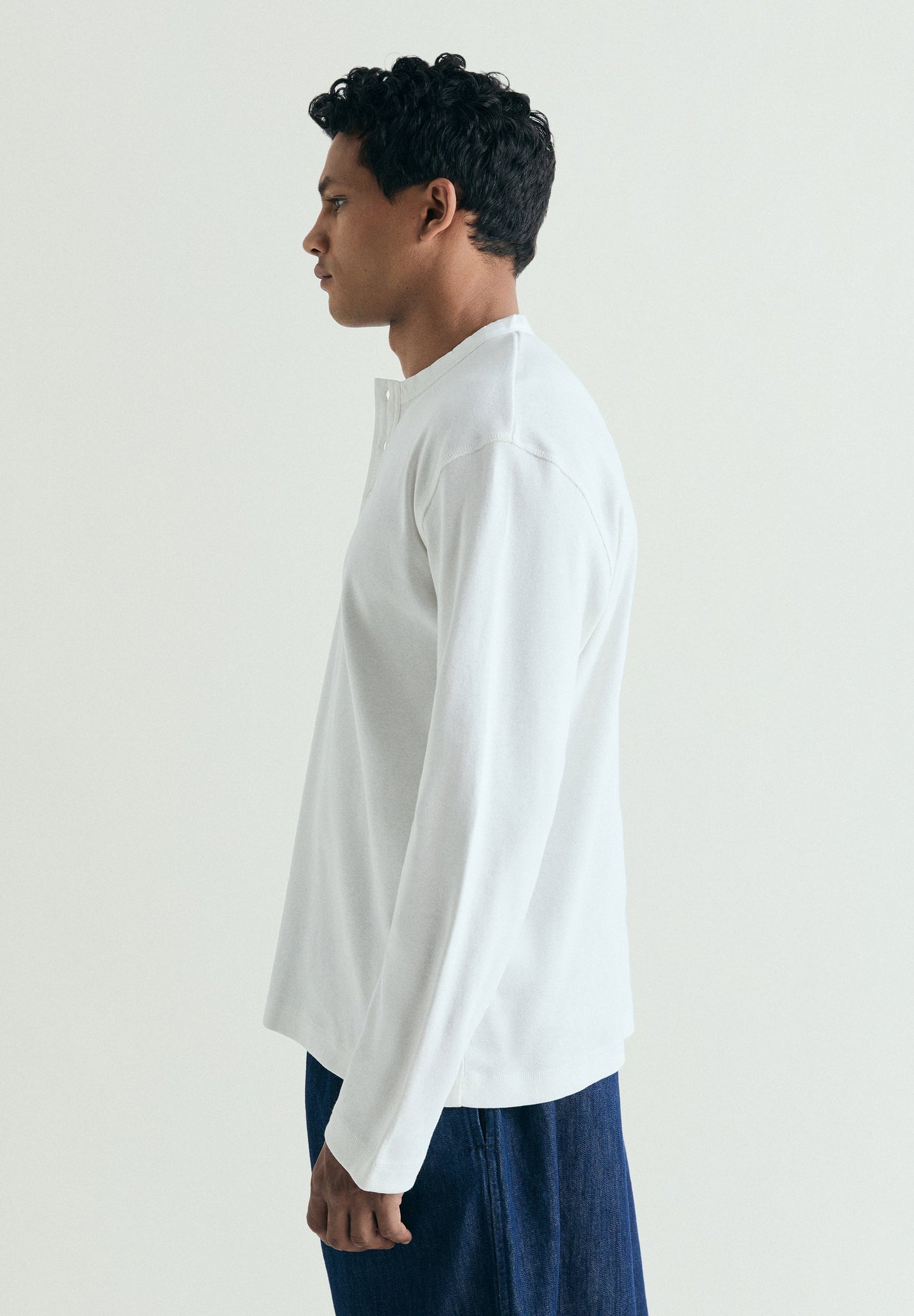 HENLEY COLLAR T-SHIRT