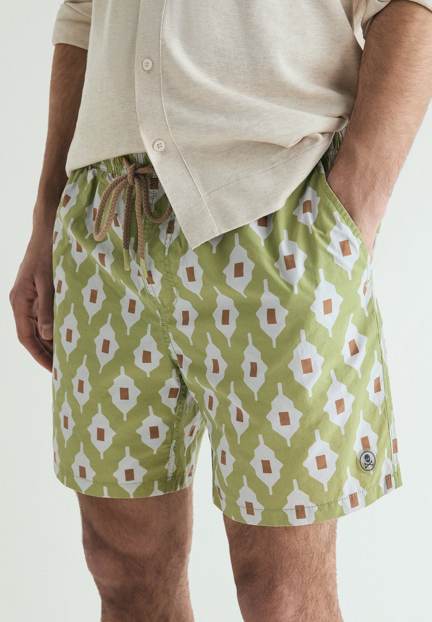 GEOMETRIC PRINT SWIMMING TRUNKS