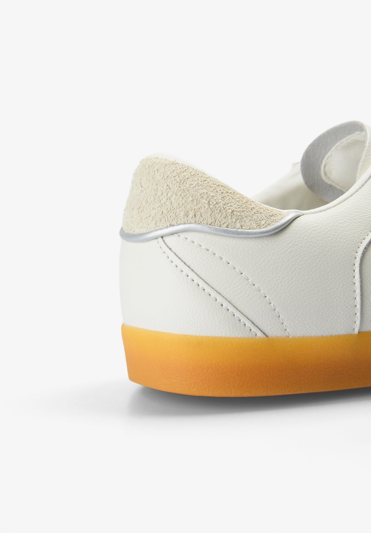 SNEAKERS WITH SIDE SKULL
