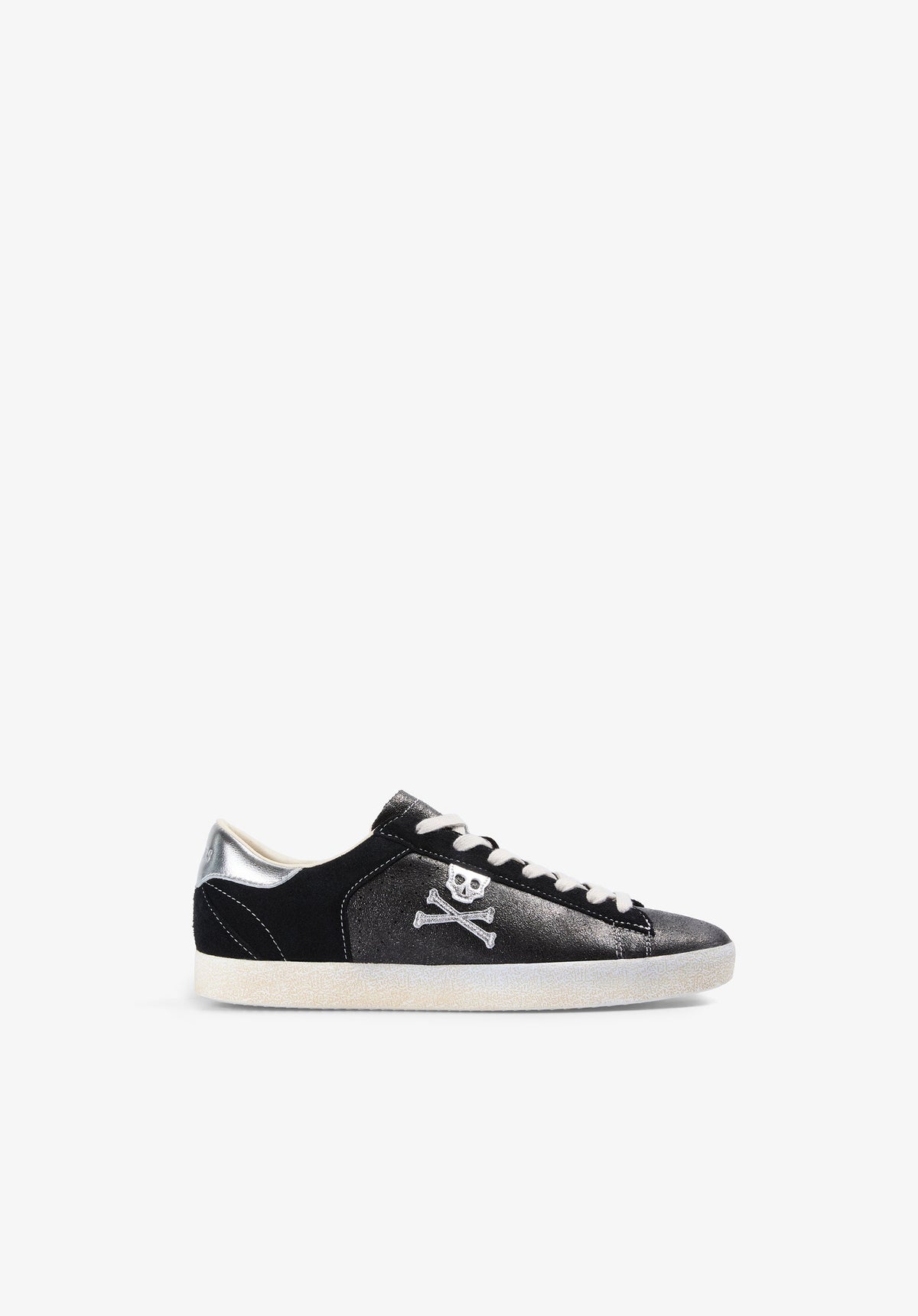 METALLIC SKULL SNEAKERS