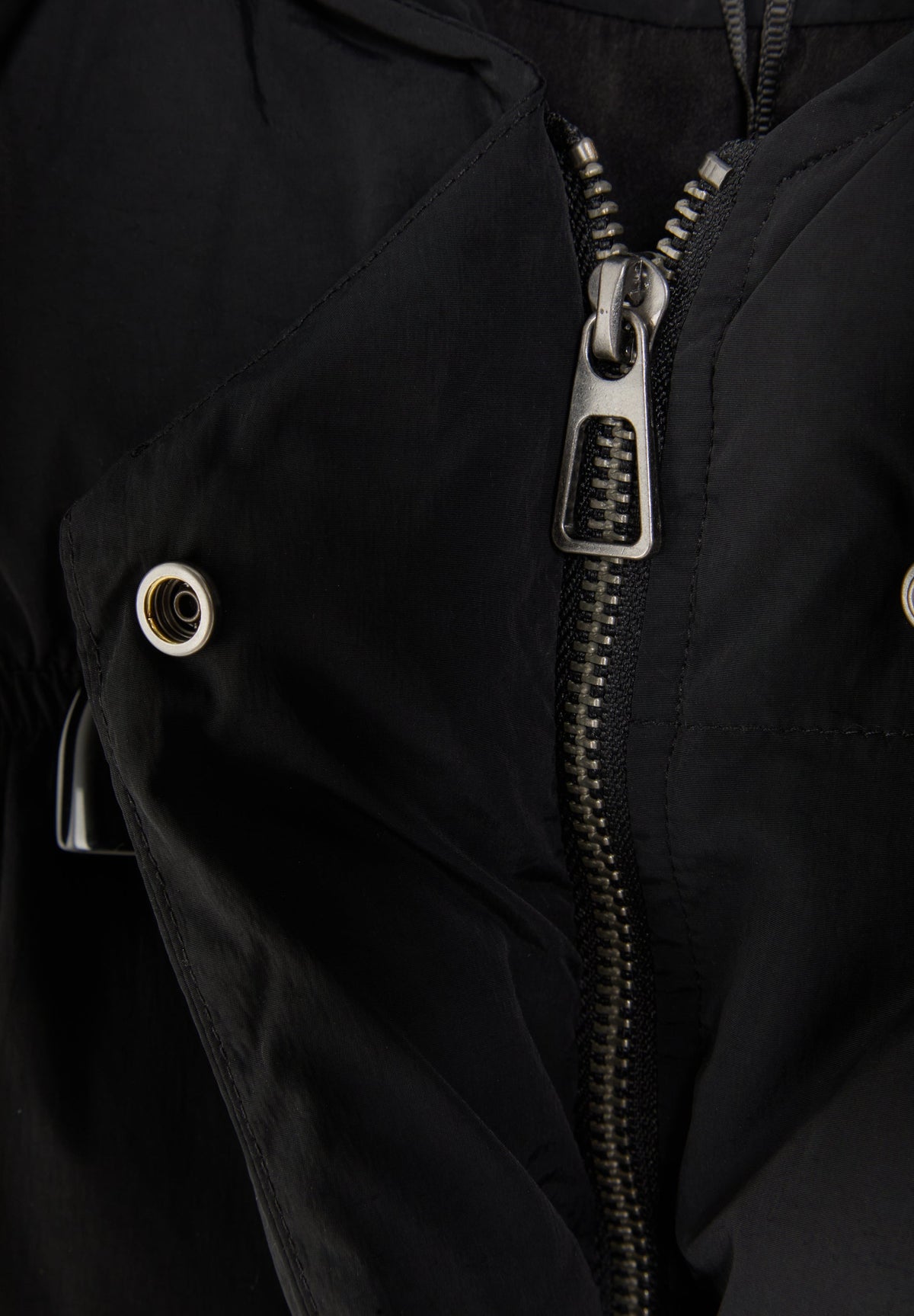BUTTONED PUFFER JACKET