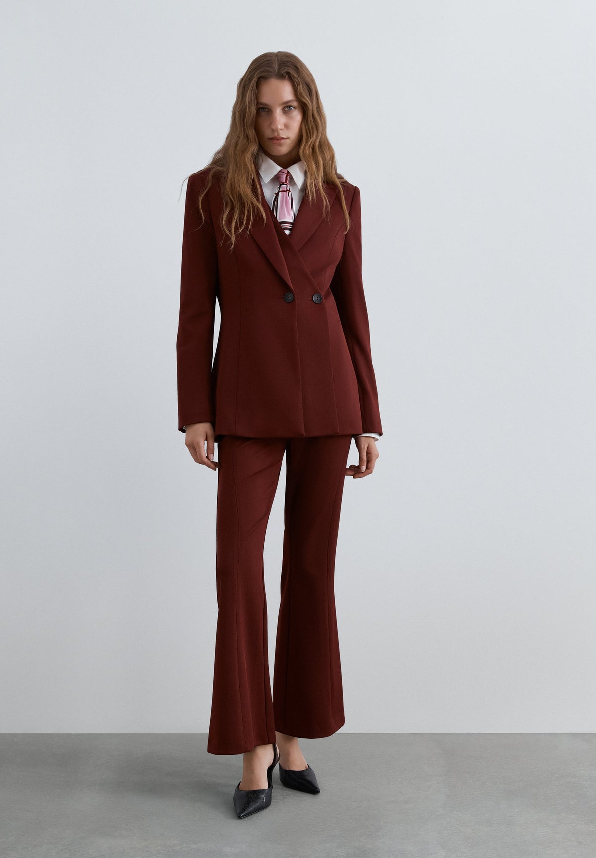 DOUBLE-BREASTED BLAZER