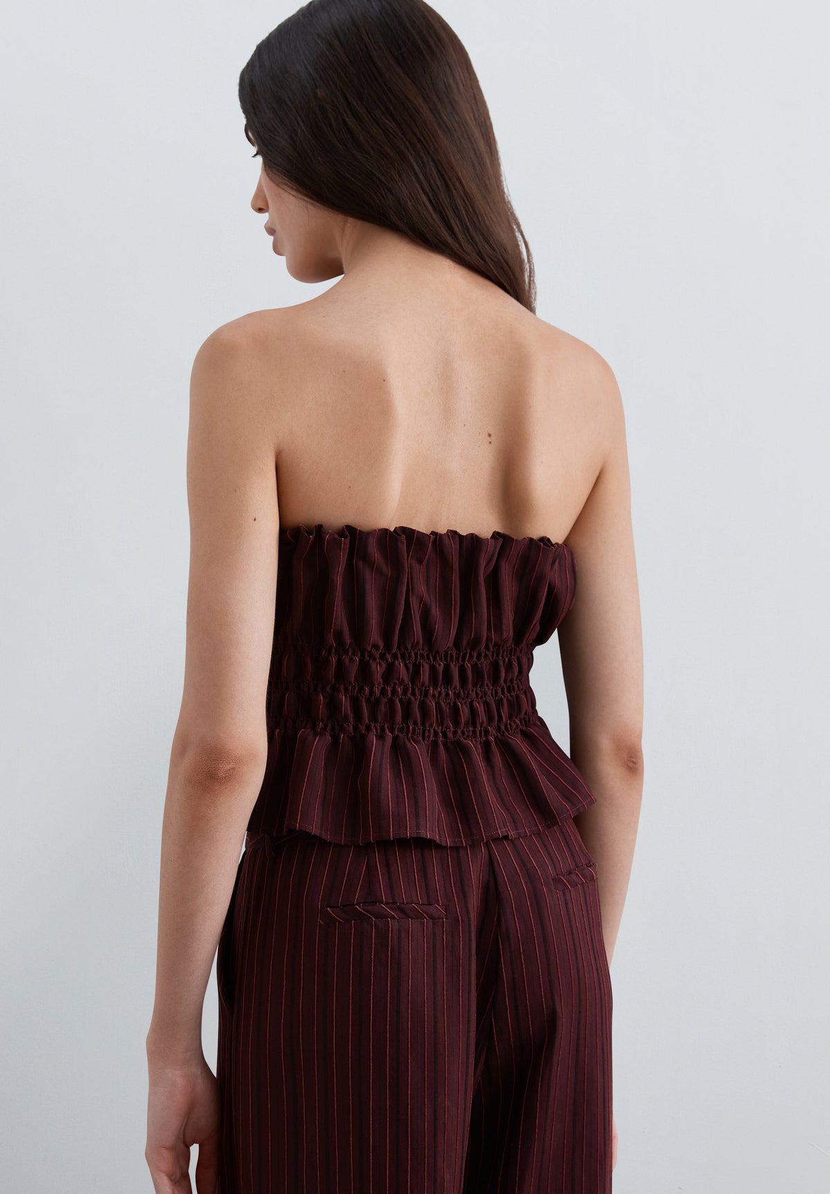 RUCHED STRAPLESS TOP